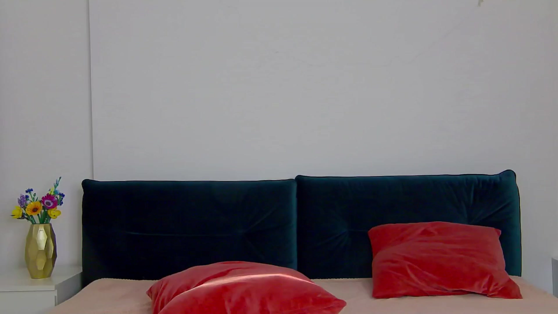 Gallery image thumbnail from NaiaaBee's myfreecams stream on, 04/22/2025, 14:47 image 18 of 20