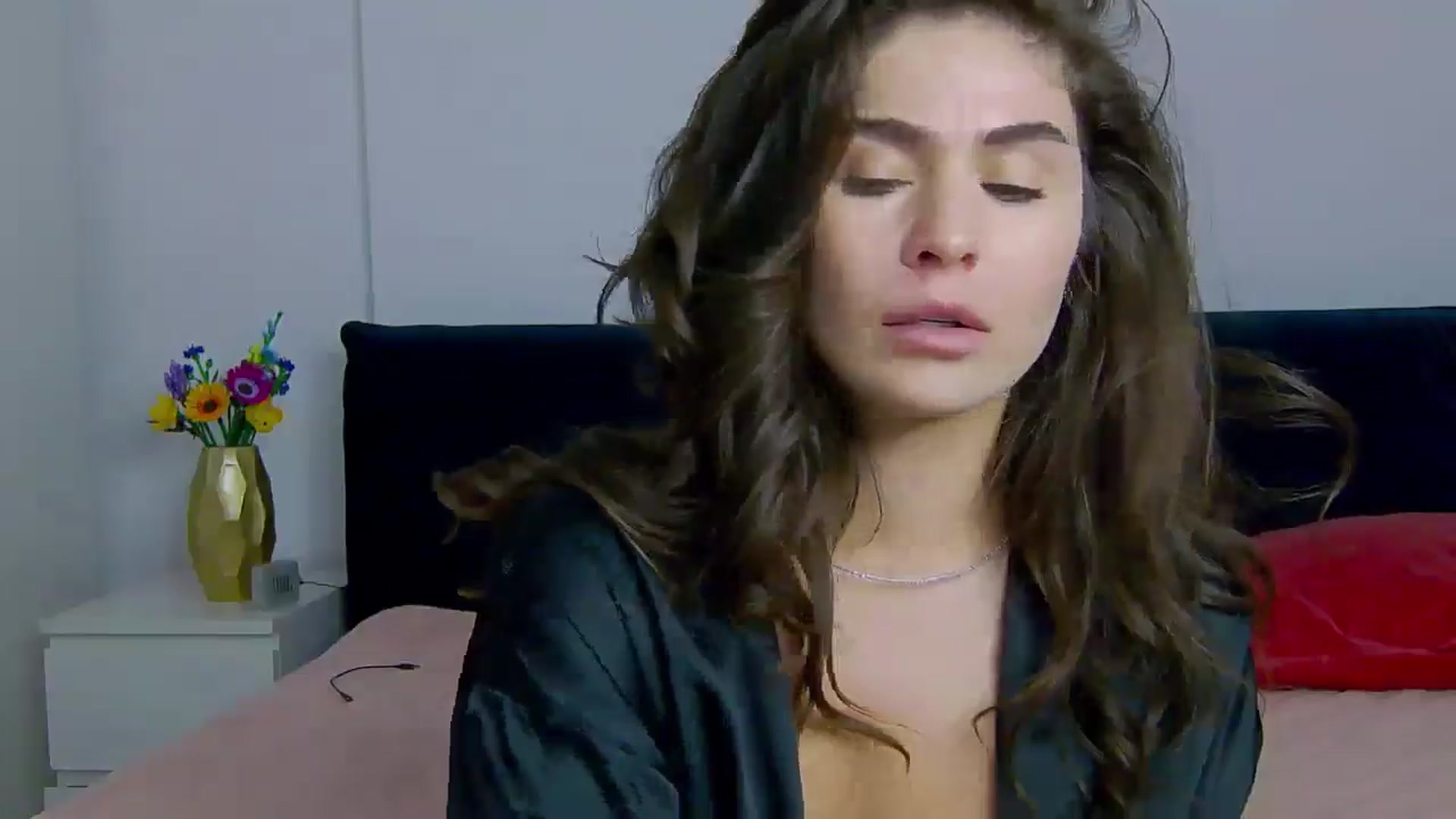 Gallery image thumbnail from NaiaaBee's myfreecams stream on, 04/24/2025, 22:16 image 19 of 20