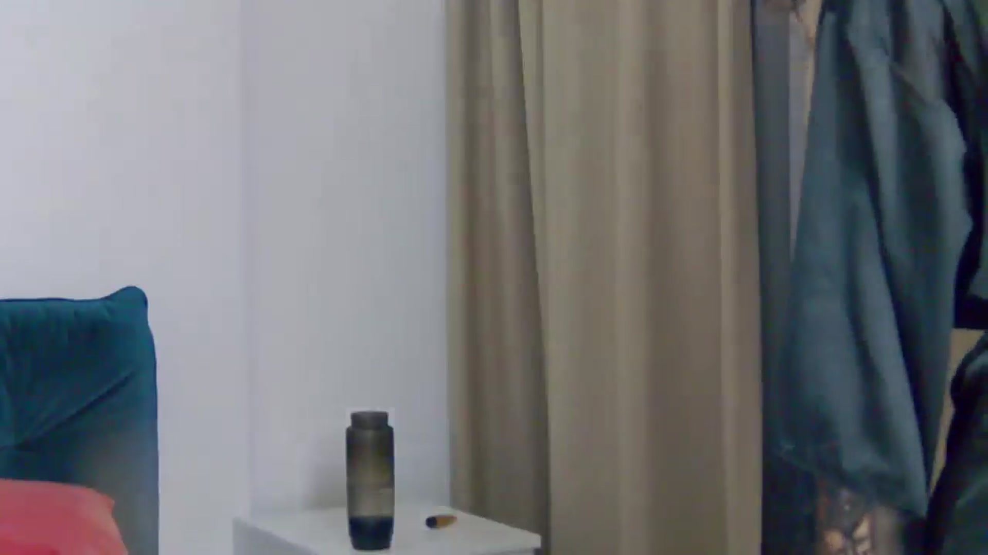 Gallery image thumbnail from NaiaaBee's myfreecams stream on, 04/24/2025, 22:16 image 3 of 20
