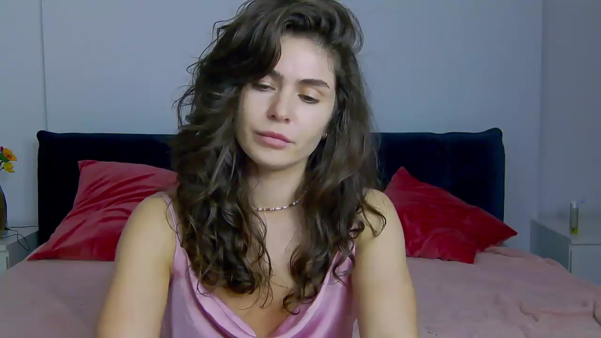 Gallery image thumbnail from NaiaaBee's myfreecams stream on, 05/08/2025, 18:14 image 17 of 20
