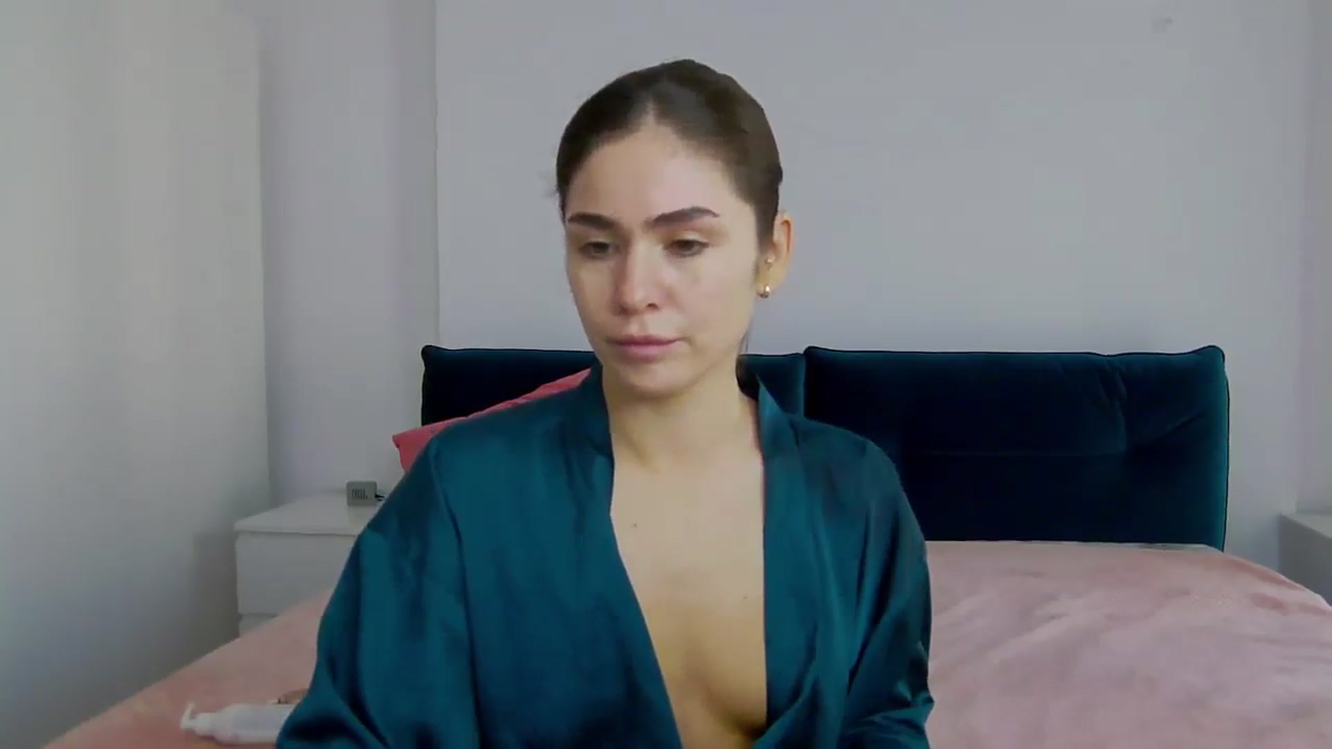 Gallery image thumbnail from NaiaaBee's myfreecams stream on, 05/14/2025, 07:16 image 14 of 20
