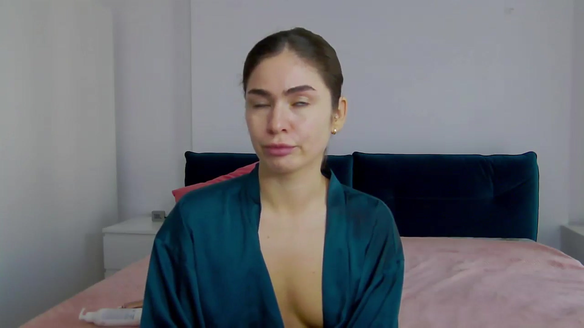 Gallery image thumbnail from NaiaaBee's myfreecams stream on, 05/14/2025, 07:16 image 15 of 20