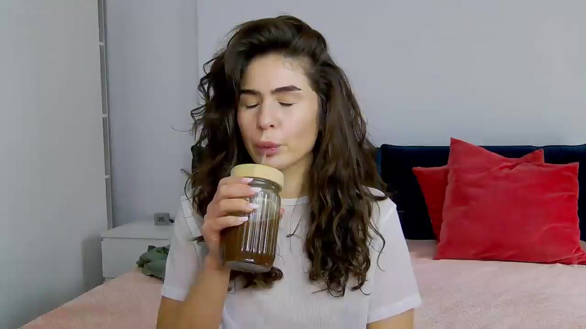 Gallery image thumbnail from NaiaaBee's myfreecams stream on, 05/16/2025, 14:01 image 1 of 20