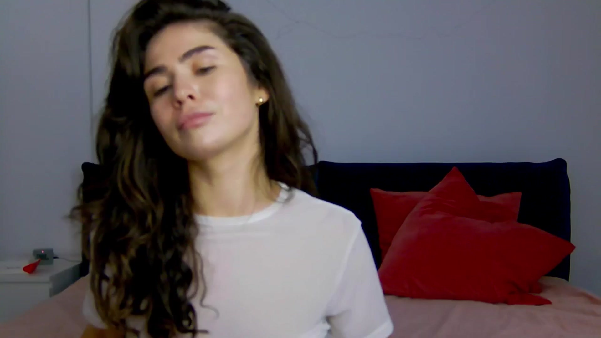 Gallery image thumbnail from NaiaaBee's myfreecams stream on, 05/16/2025, 16:10 image 2 of 20