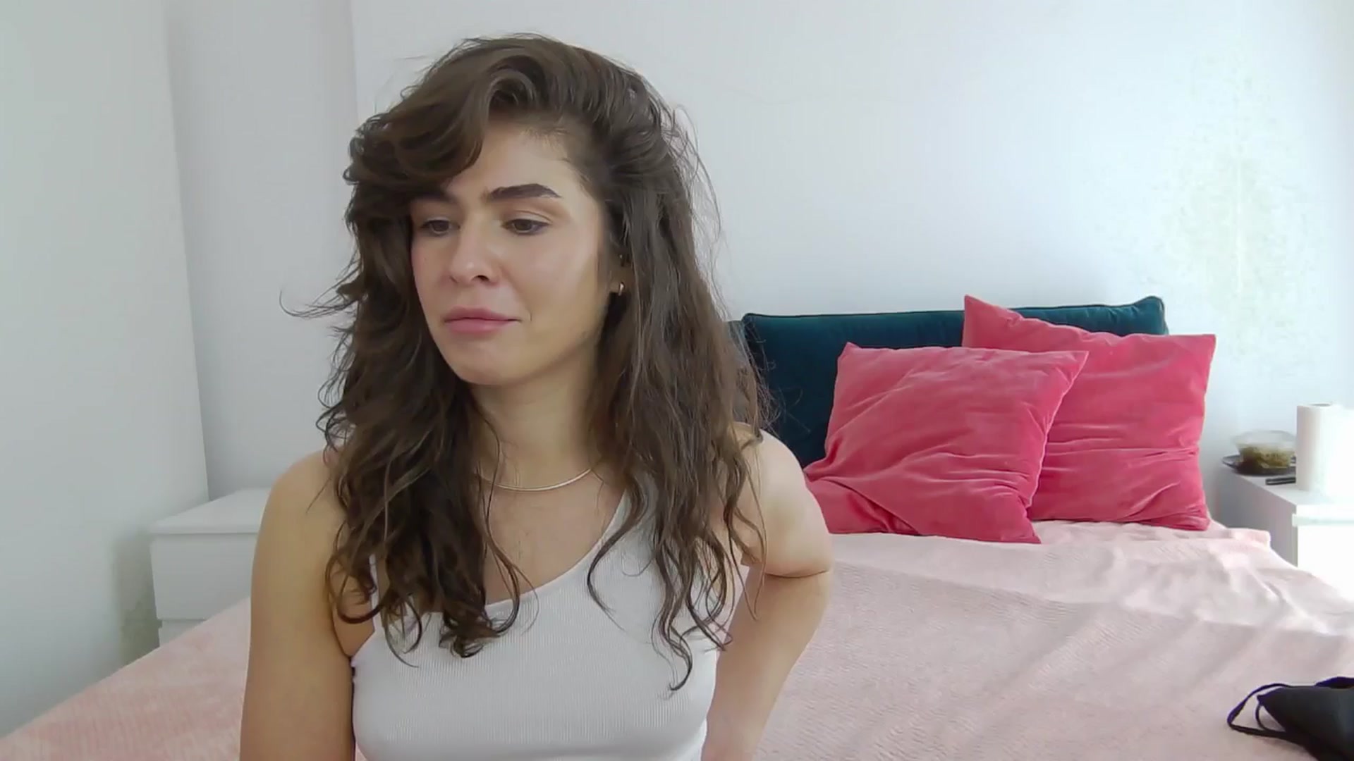 Gallery image thumbnail from NaiaaBee's myfreecams stream on, 05/29/2025, 13:09 image 3 of 20