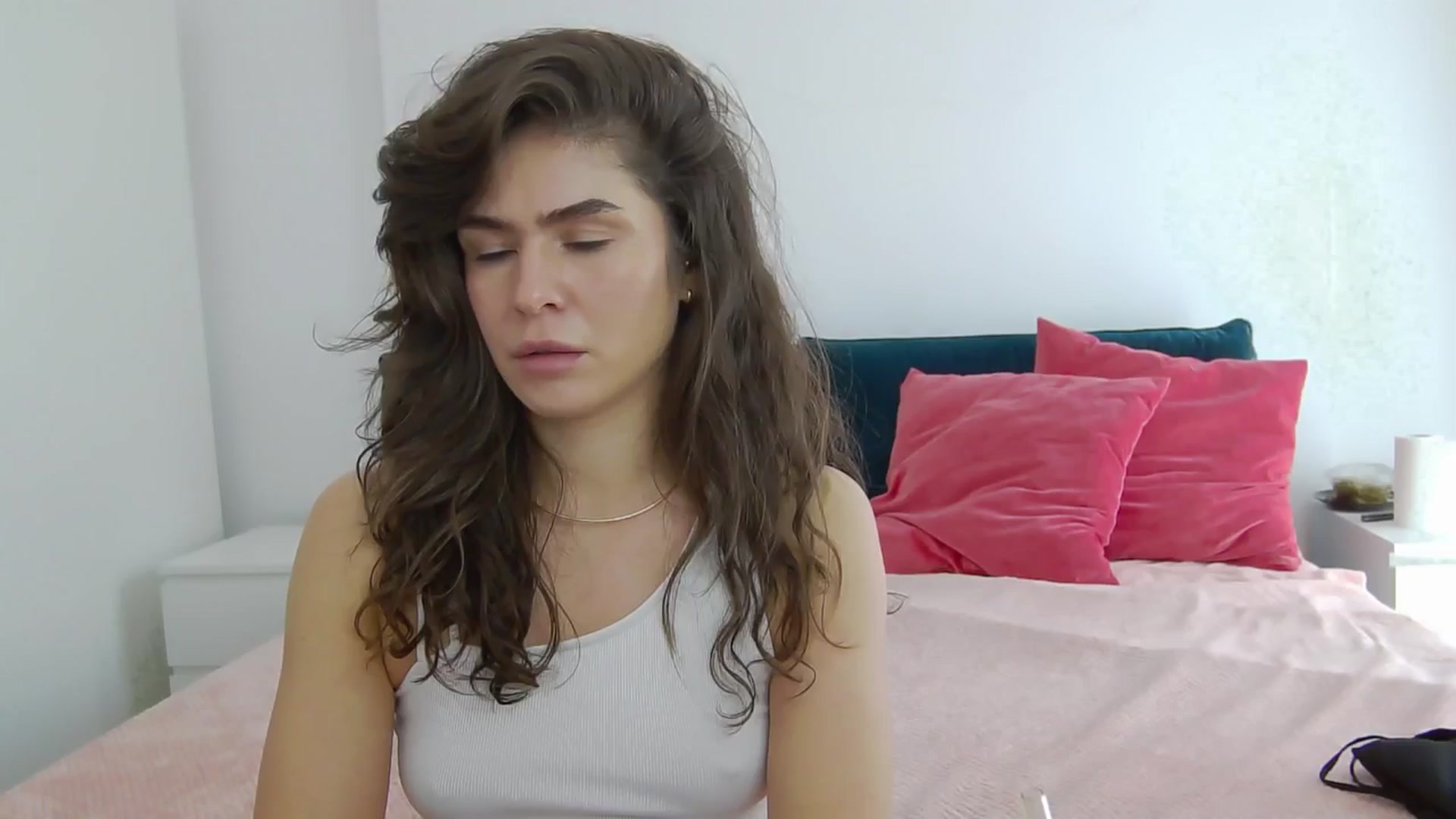 Gallery image thumbnail from NaiaaBee's myfreecams stream on, 05/29/2025, 13:09 image 2 of 20