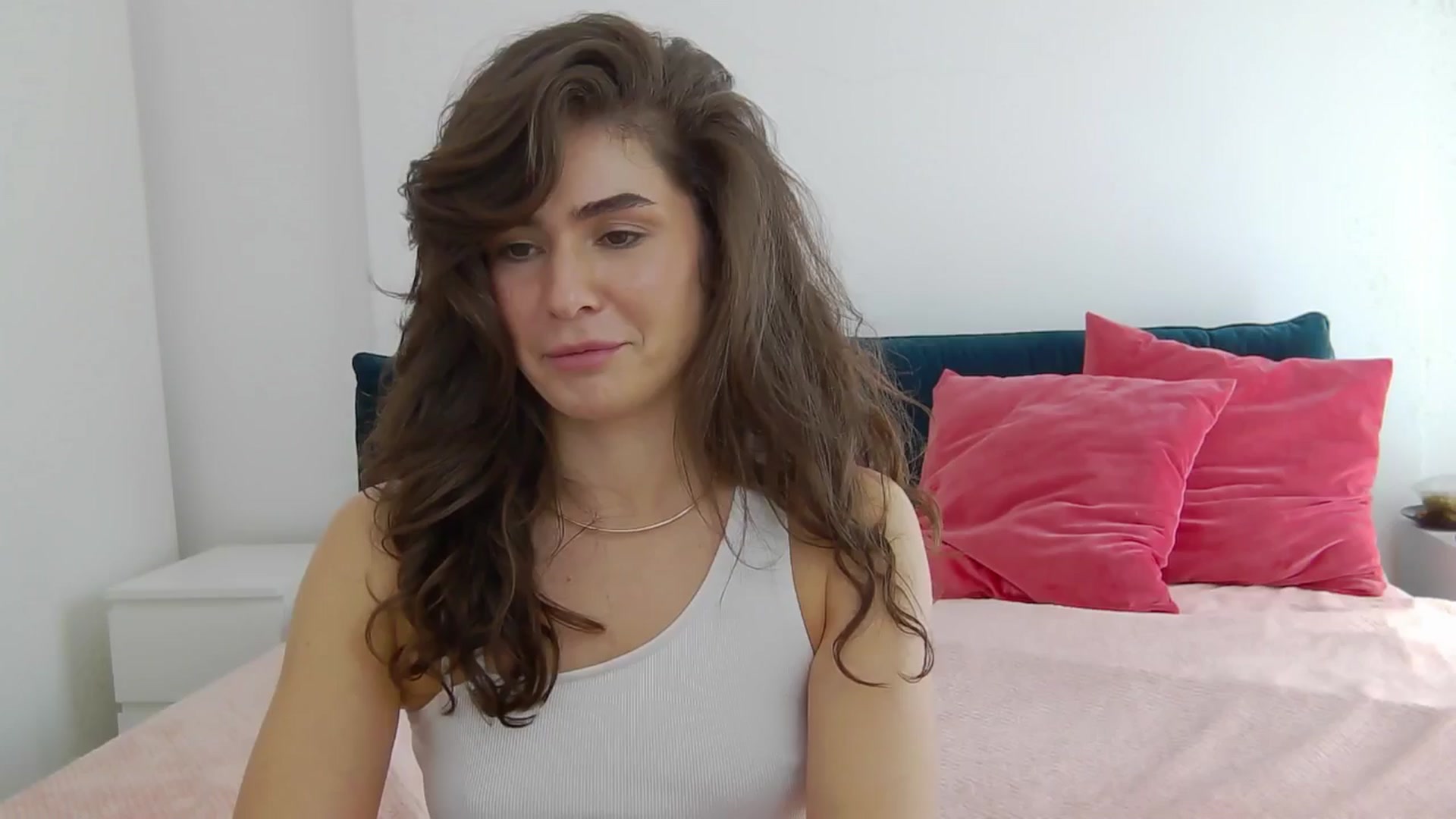 Gallery image thumbnail from NaiaaBee's myfreecams stream on, 05/29/2025, 13:09 image 18 of 20