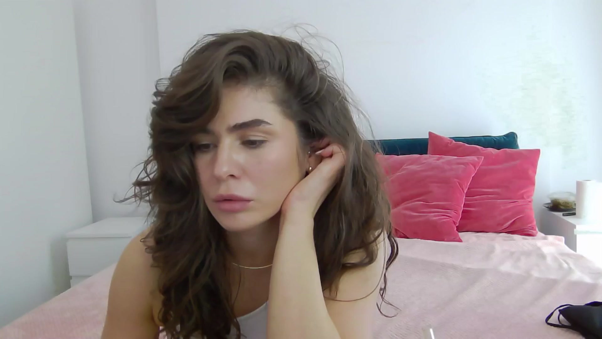 Gallery image thumbnail from NaiaaBee's myfreecams stream on, 05/29/2025, 13:09 image 1 of 20