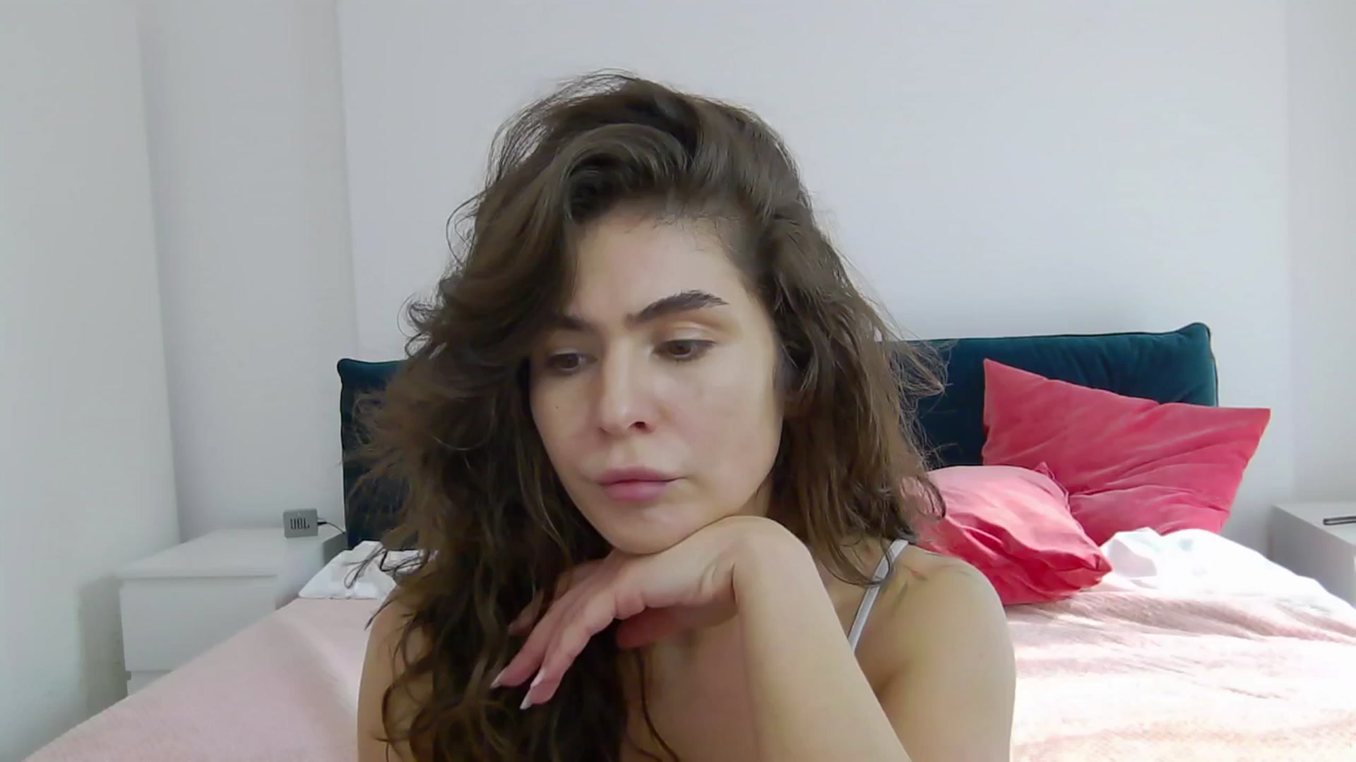 Gallery image thumbnail from NaiaaBee's myfreecams stream on, 06/04/2025, 14:08 image 16 of 20