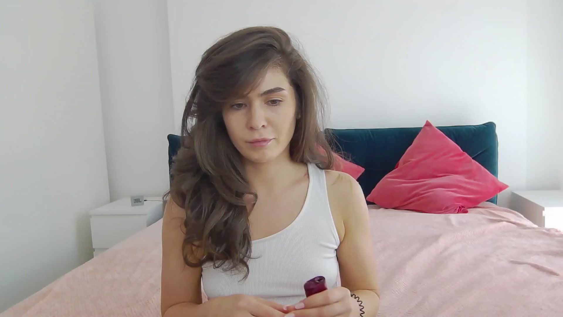 Gallery image thumbnail from NaiaaBee's myfreecams stream on, 06/17/2025, 12:52 image 17 of 20