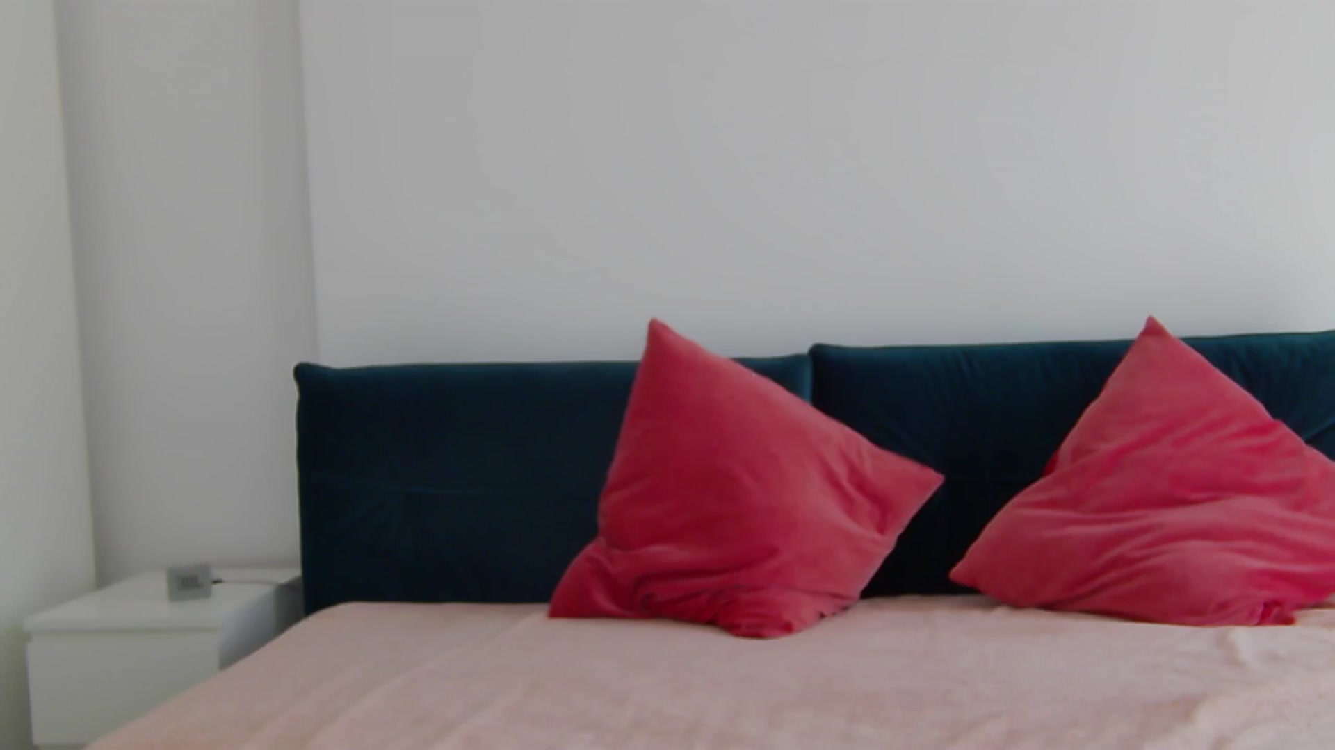 Gallery image thumbnail from NaiaaBee's myfreecams stream on, 06/17/2025, 12:52 image 3 of 20