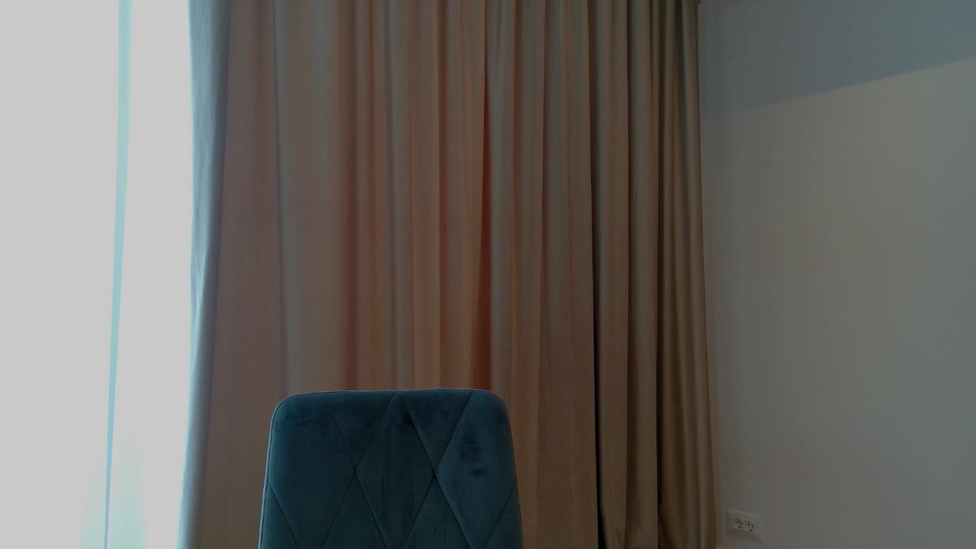 Gallery image thumbnail from NaiaaBee's myfreecams stream on, 06/19/2025, 13:59 image 18 of 20