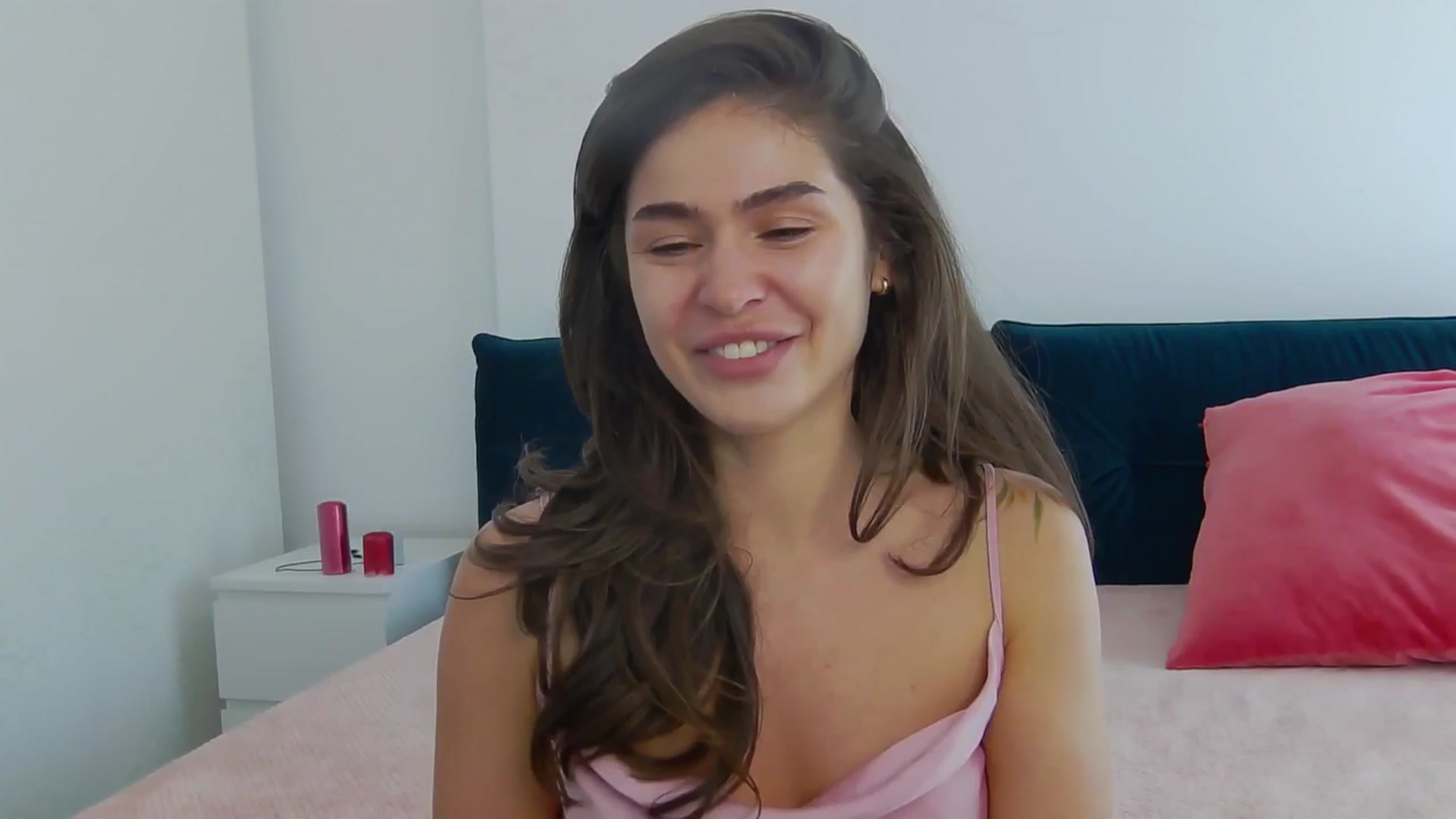 Gallery image thumbnail from NaiaaBee's myfreecams stream on, 06/24/2025, 14:58 image 5 of 20