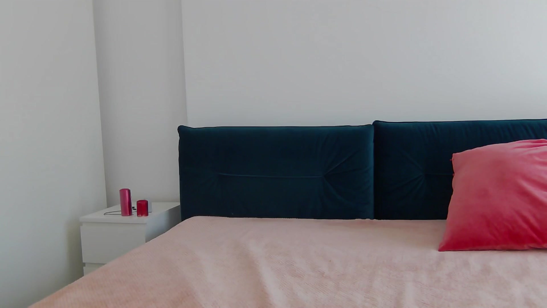 Gallery image thumbnail from NaiaaBee's myfreecams stream on, 06/24/2025, 14:58 image 9 of 20