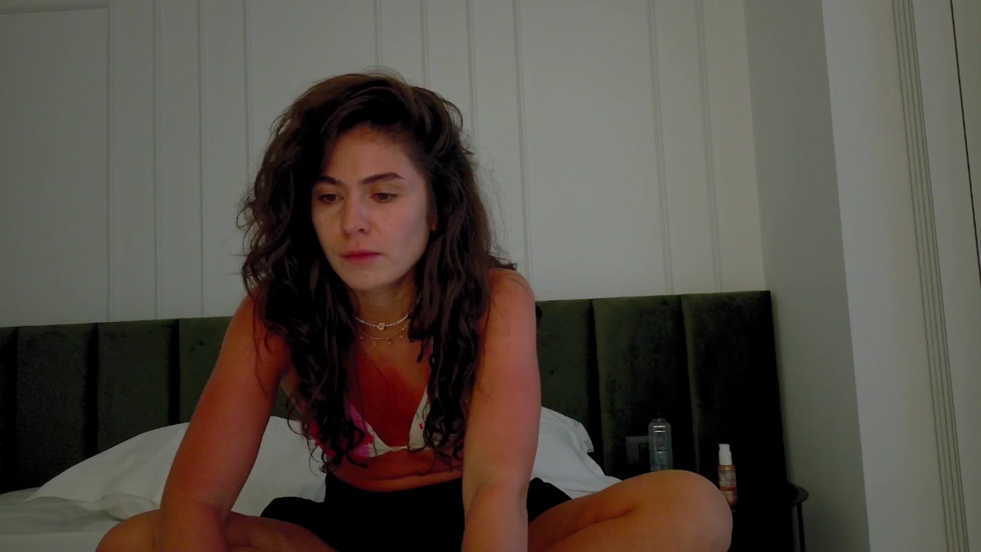 Gallery image thumbnail from NaiaaBee's myfreecams stream on, 07/04/2025, 18:15 image 18 of 20