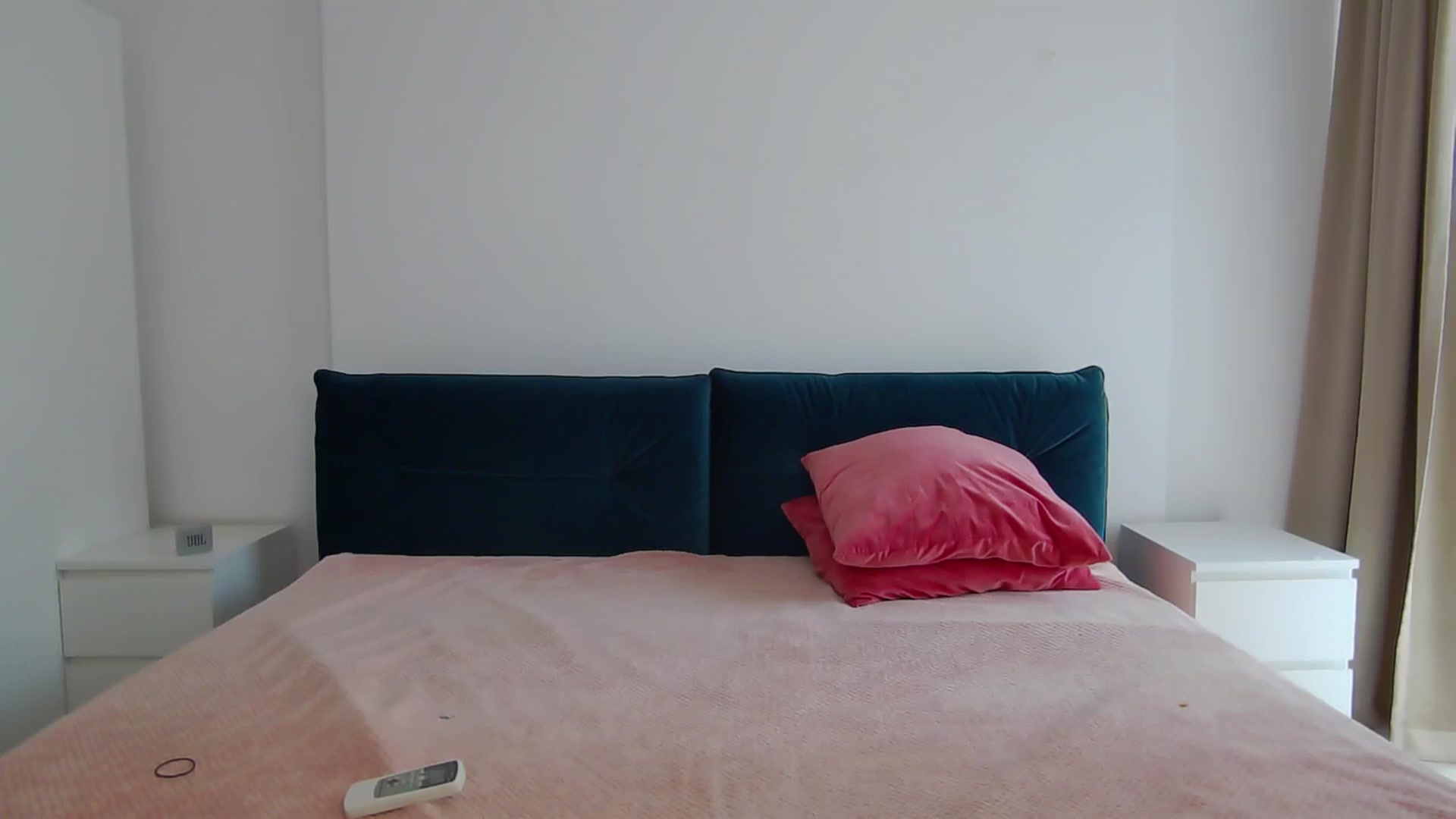 Gallery image thumbnail from NaiaaBee's myfreecams stream on, 07/15/2025, 14:36 image 1 of 20