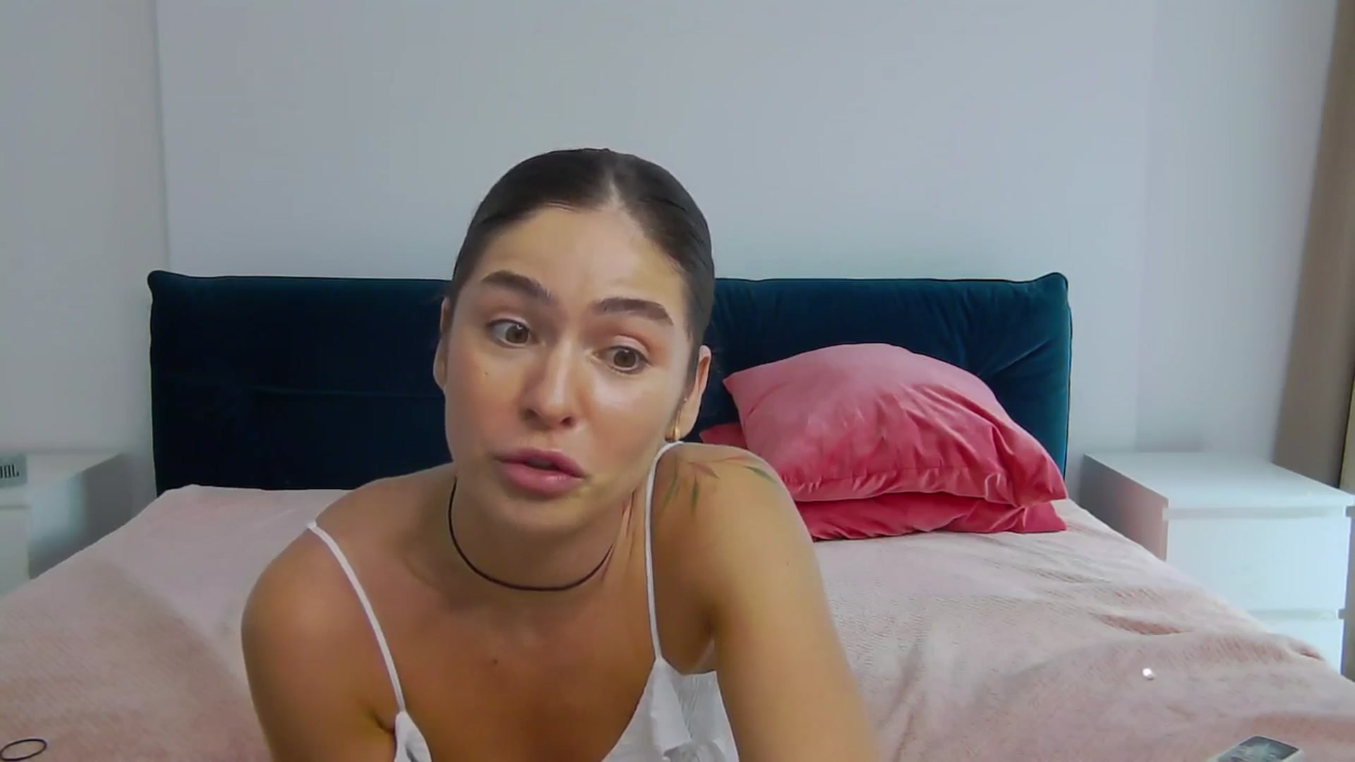Gallery image thumbnail from NaiaaBee's myfreecams stream on, 07/15/2025, 15:09 image 8 of 20