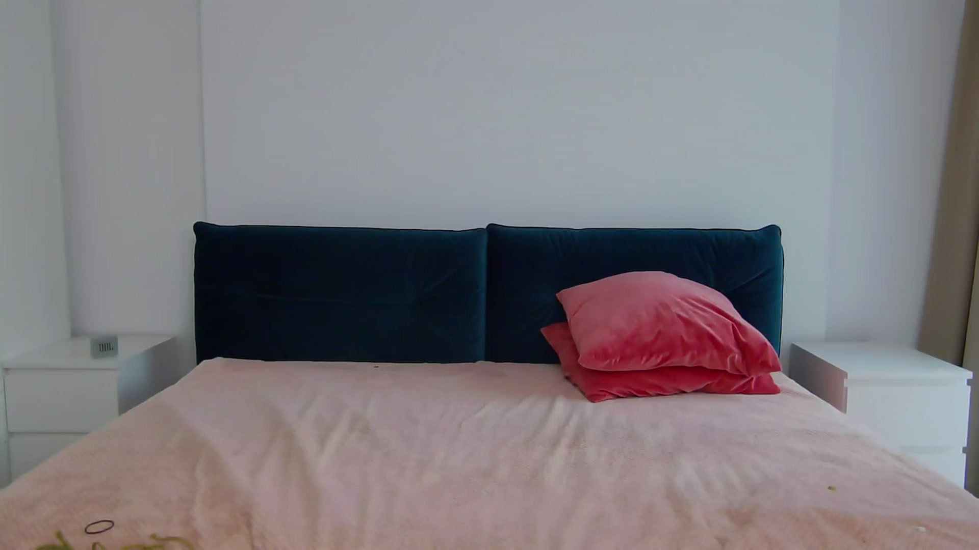 Gallery image thumbnail from NaiaaBee's myfreecams stream on, 07/15/2025, 15:46 image 10 of 20