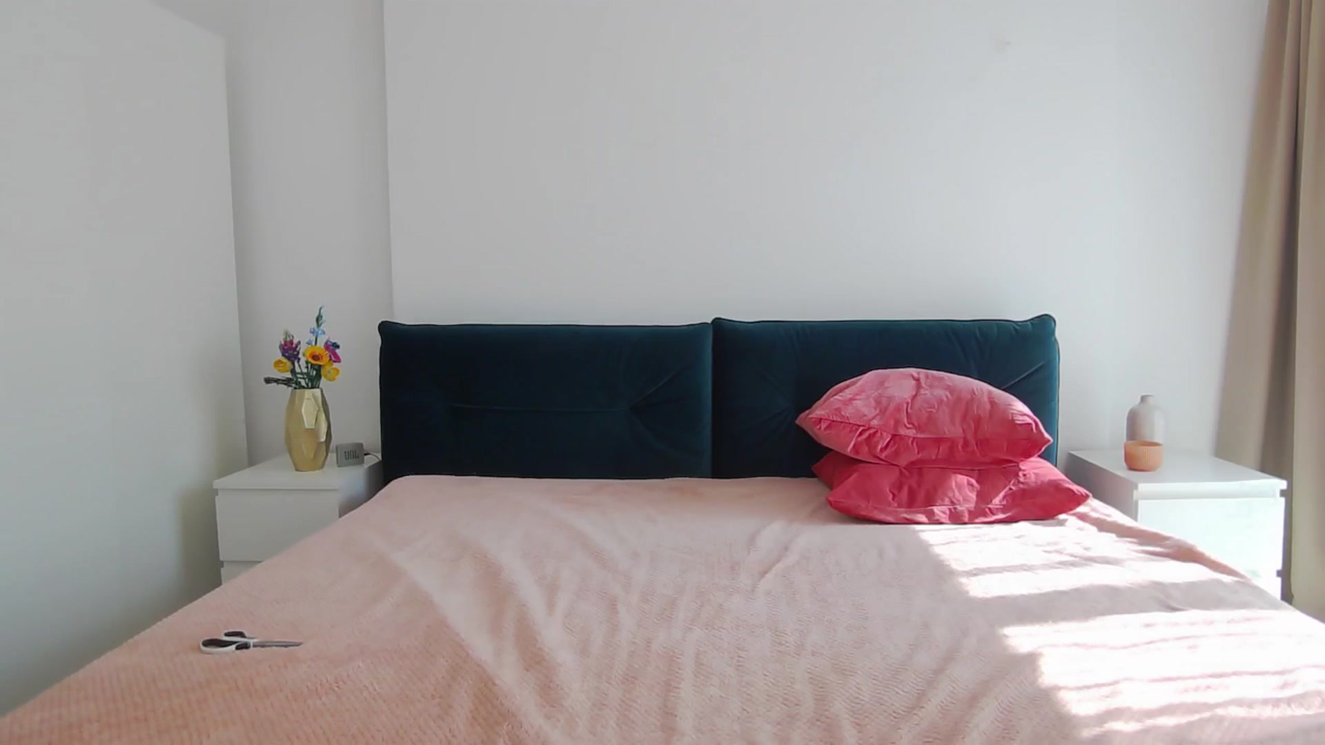 Gallery image thumbnail from NaiaaBee's myfreecams stream on, 07/22/2025, 13:49 image 18 of 20