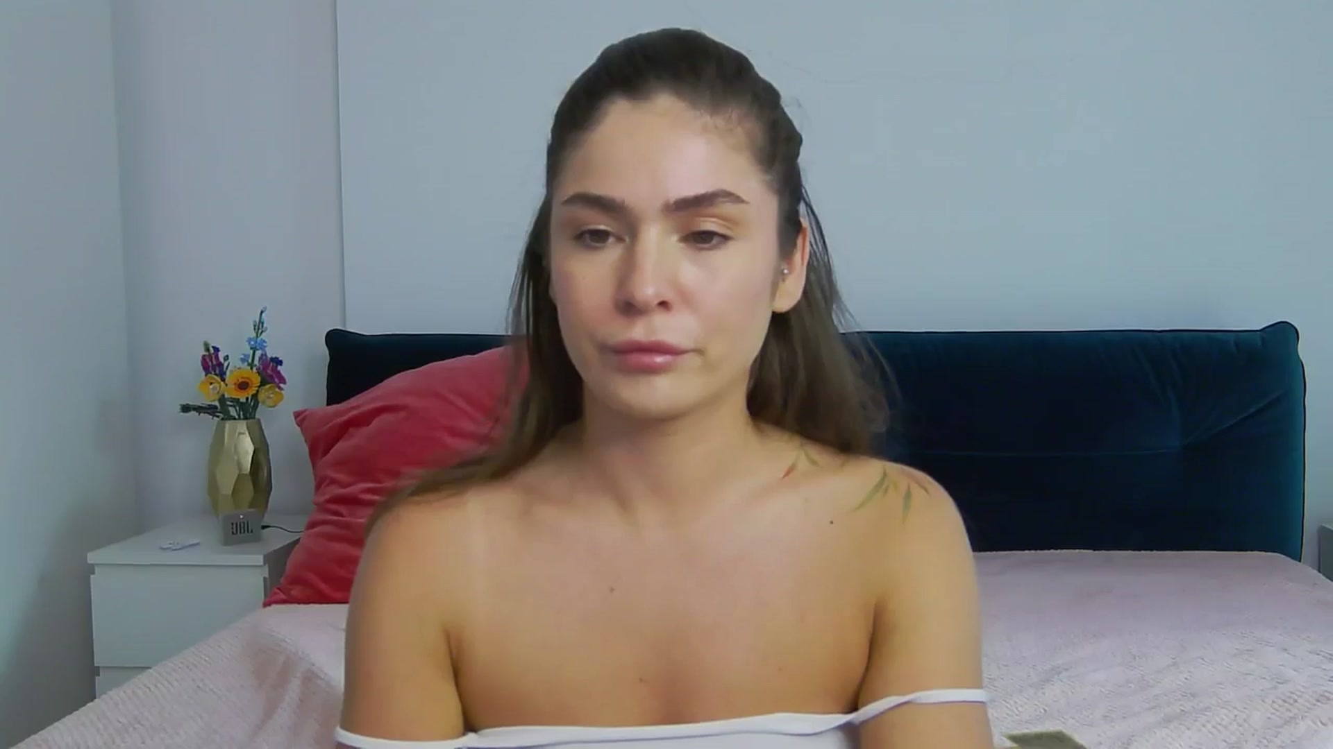 Gallery image thumbnail from NaiaaBee's myfreecams stream on, 08/04/2025, 18:30 image 5 of 20