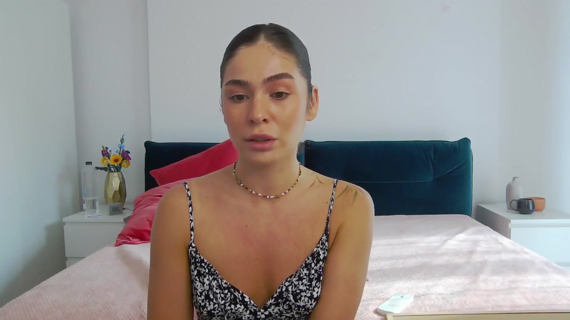 Gallery image thumbnail from NaiaaBee's myfreecams stream on, 08/05/2025, 15:57 image 4 of 20