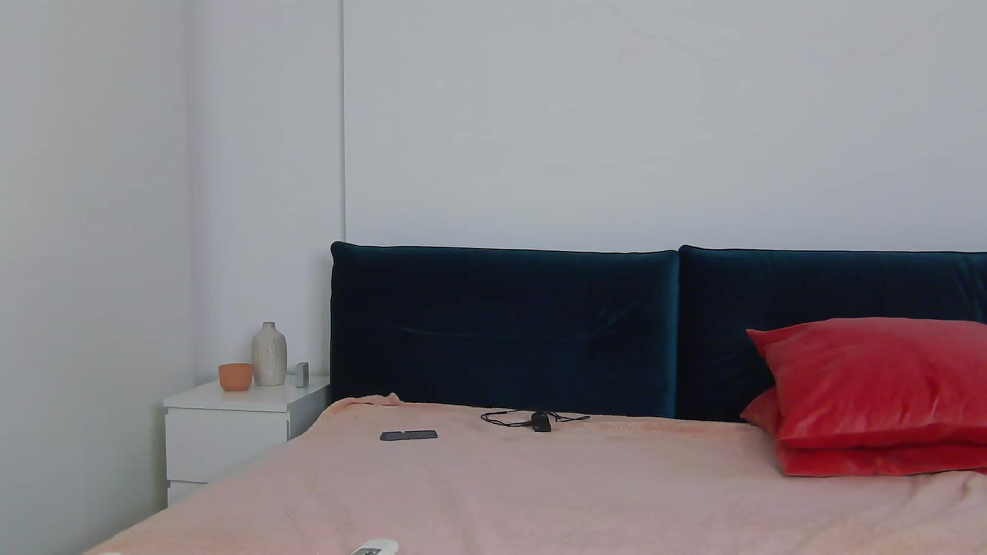 Gallery image thumbnail from NaiaaBee's myfreecams stream on, 08/22/2025, 15:52 image 5 of 20
