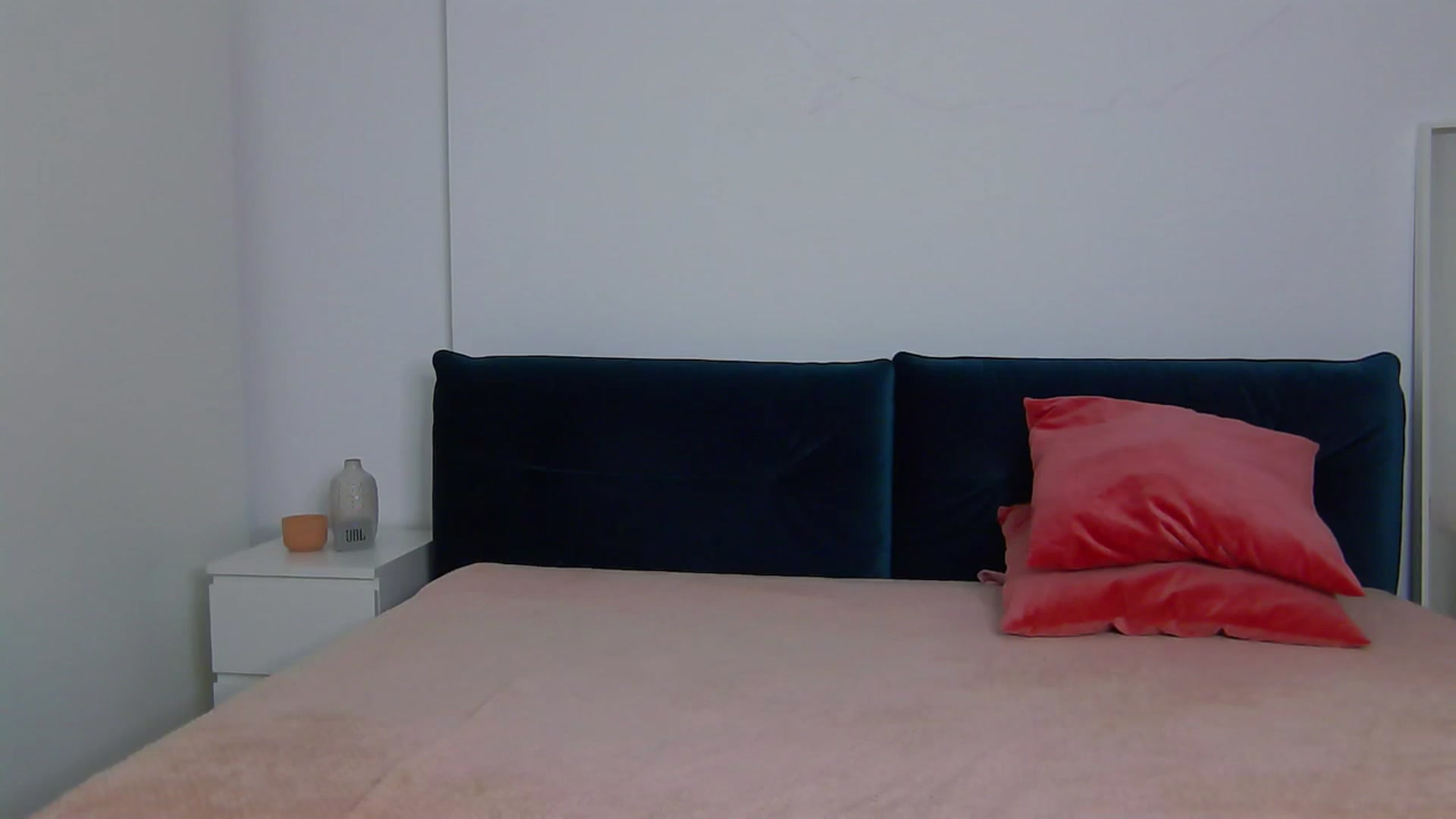 Gallery image thumbnail from NaiaaBee's myfreecams stream on, 08/24/2025, 19:21 image 4 of 20