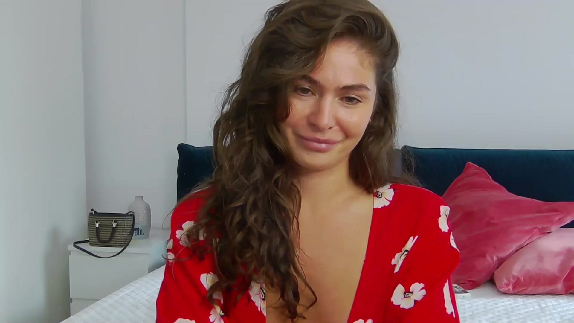 Gallery image thumbnail from NaiaaBee's myfreecams stream on, 08/25/2025, 15:13 image 16 of 20