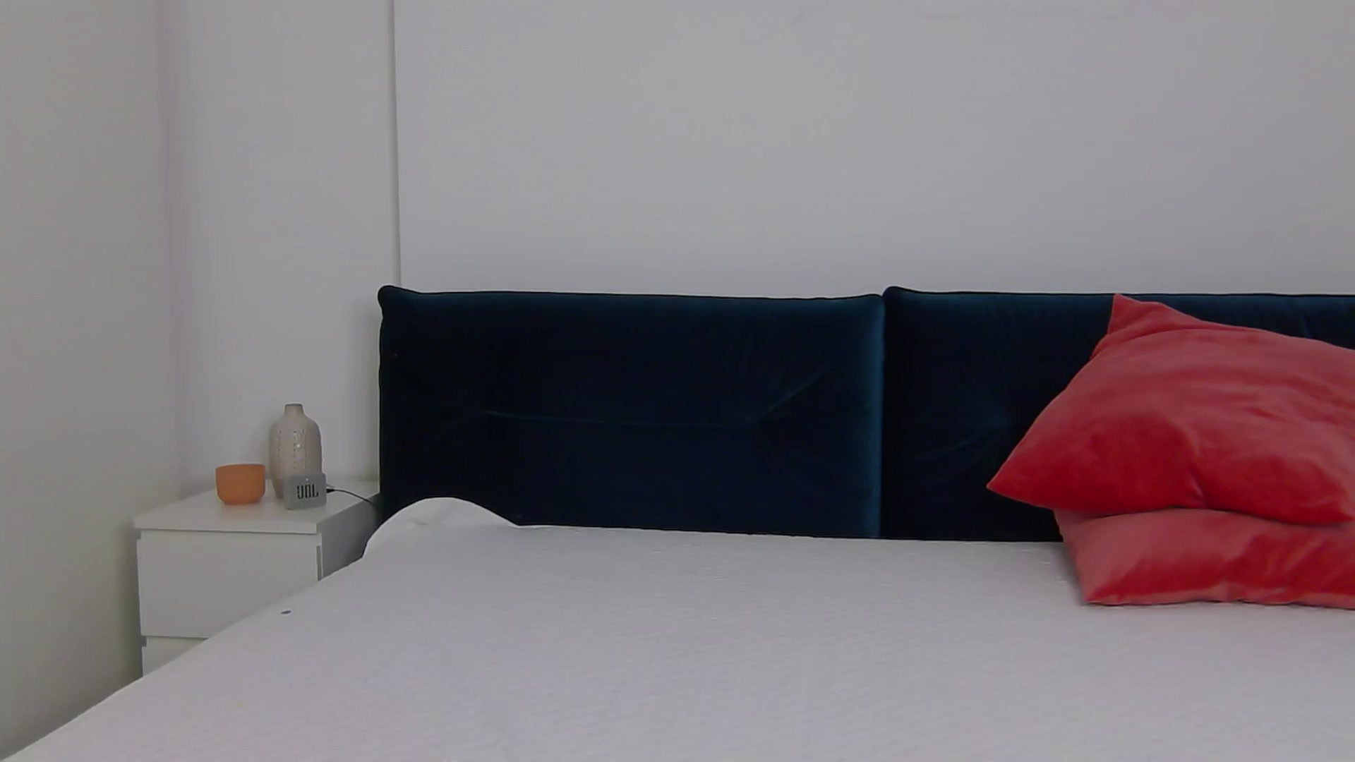 Gallery image thumbnail from NaiaaBee's myfreecams stream on, 08/28/2025, 16:29 image 19 of 20