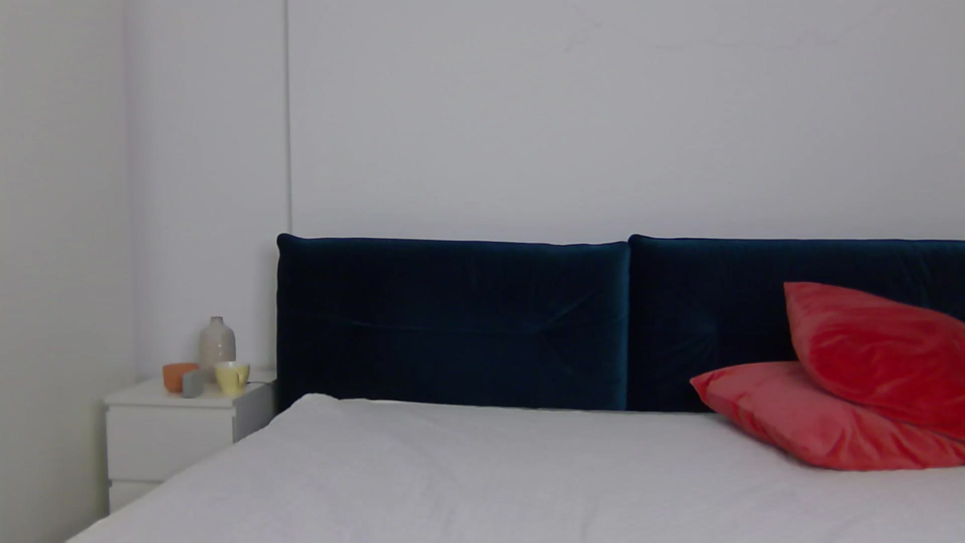 Gallery image thumbnail from NaiaaBee's myfreecams stream on, 08/29/2025, 19:58 image 3 of 20