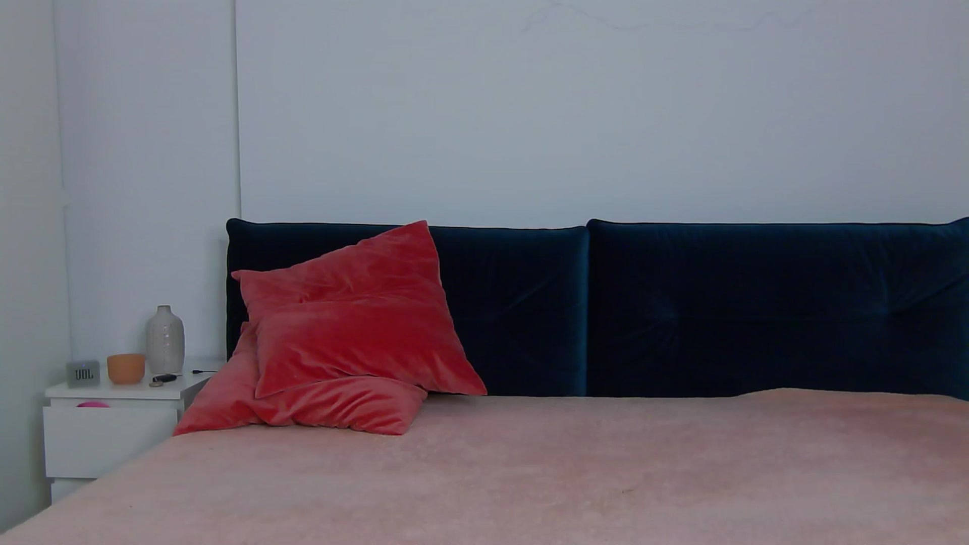 Gallery image thumbnail from NaiaaBee's myfreecams stream on, 09/01/2025, 18:03 image 10 of 20
