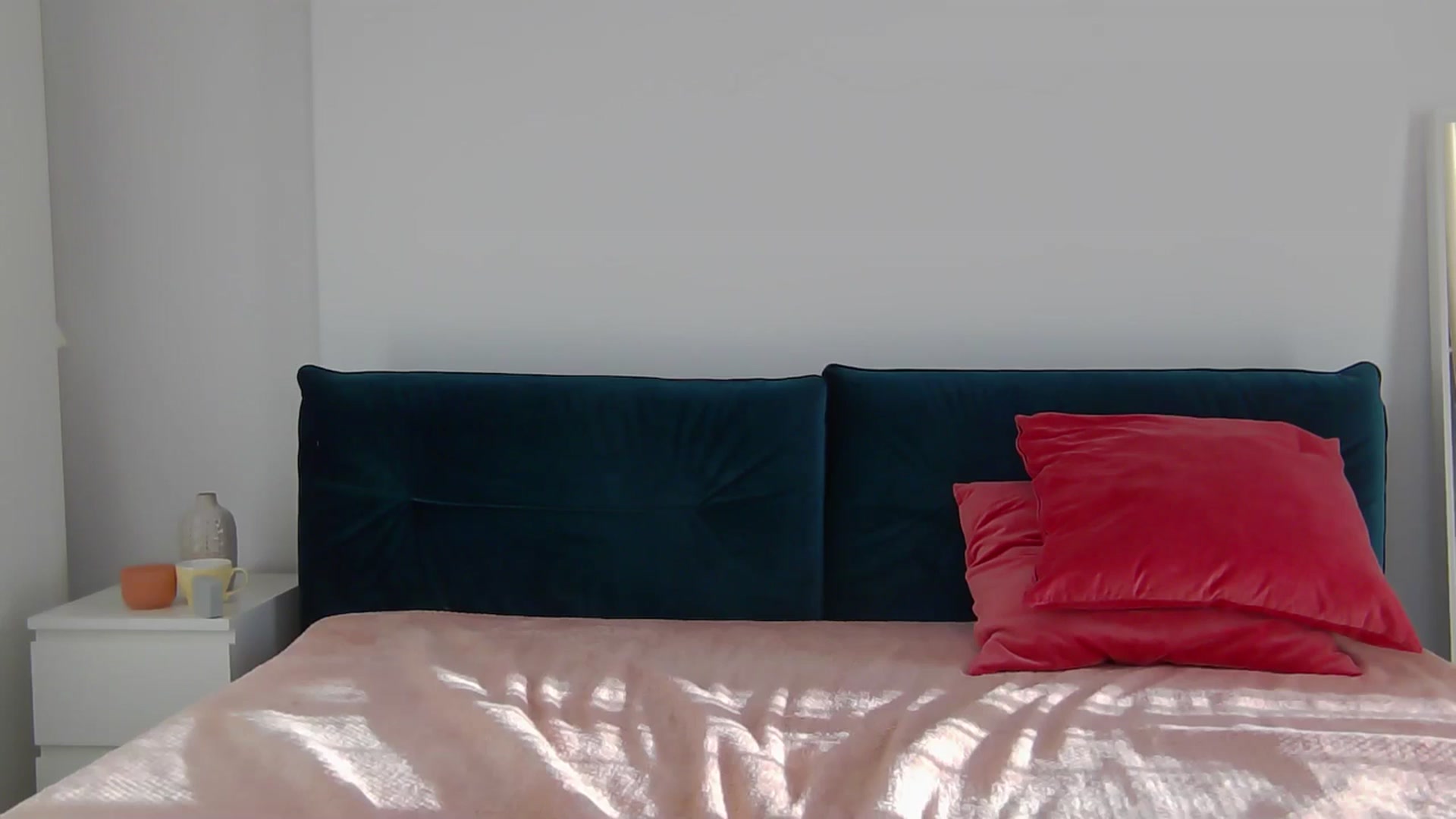 Gallery image thumbnail from NaiaaBee's myfreecams stream on, 09/04/2025, 16:00 image 20 of 20