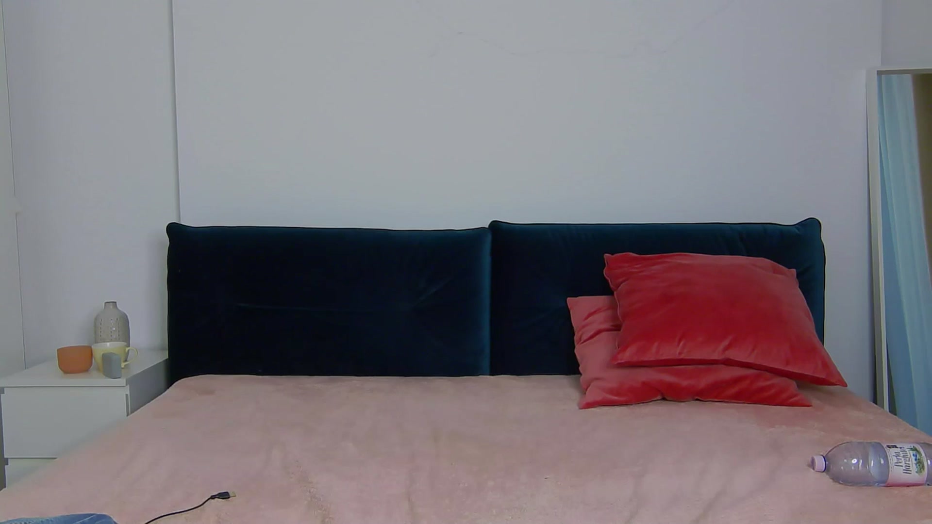 Gallery image thumbnail from NaiaaBee's myfreecams stream on, 09/05/2025, 17:15 image 17 of 20