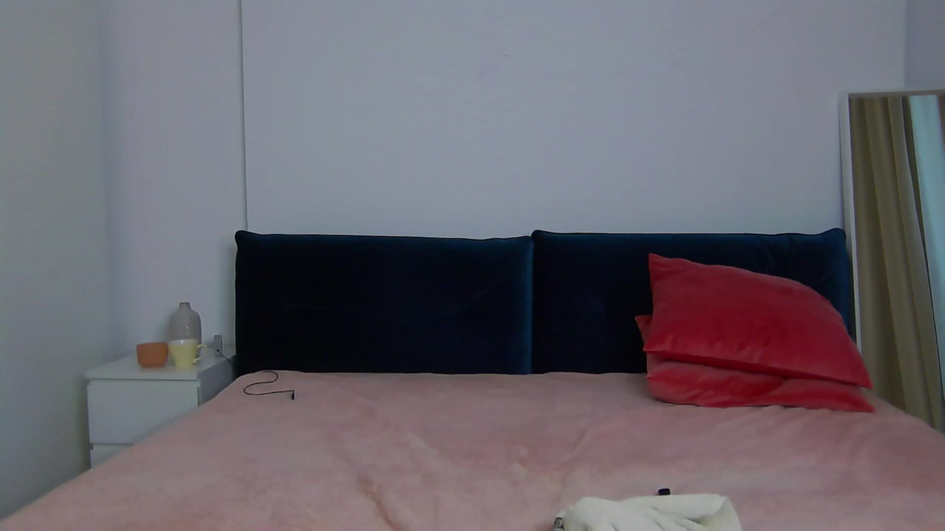 Gallery image thumbnail from NaiaaBee's myfreecams stream on, 09/08/2025, 17:27 image 2 of 20