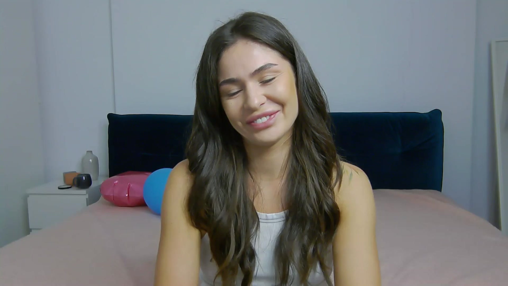 Gallery image thumbnail from NaiaaBee's myfreecams stream on, 09/18/2025, 16:32 image 19 of 20