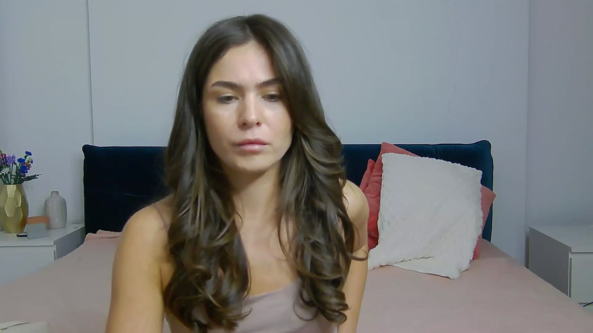 Gallery image thumbnail from NaiaaBee's myfreecams stream on, 09/27/2025, 17:21 image 4 of 20