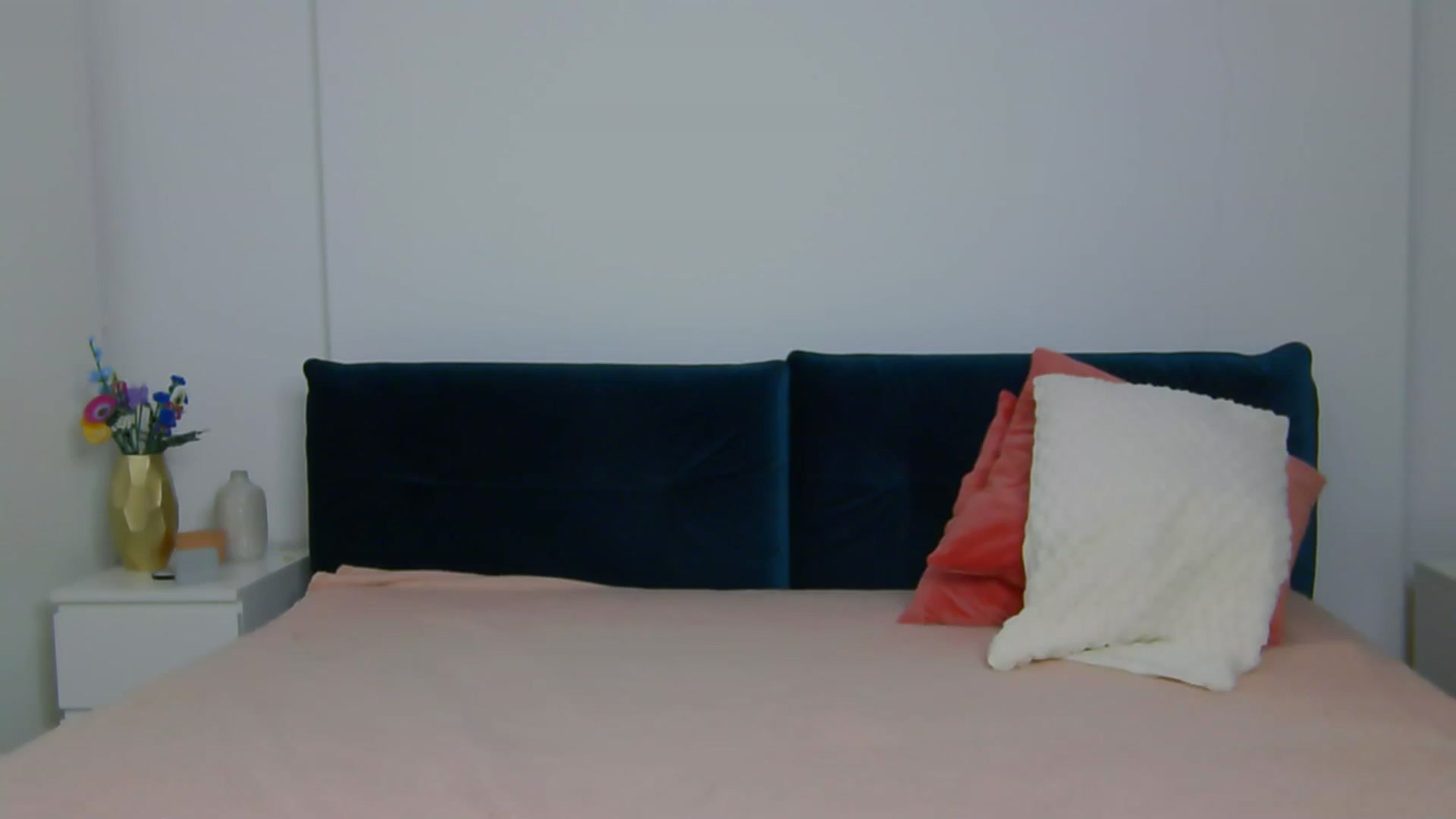 Gallery image thumbnail from NaiaaBee's myfreecams stream on, 09/27/2025, 17:44 image 20 of 20