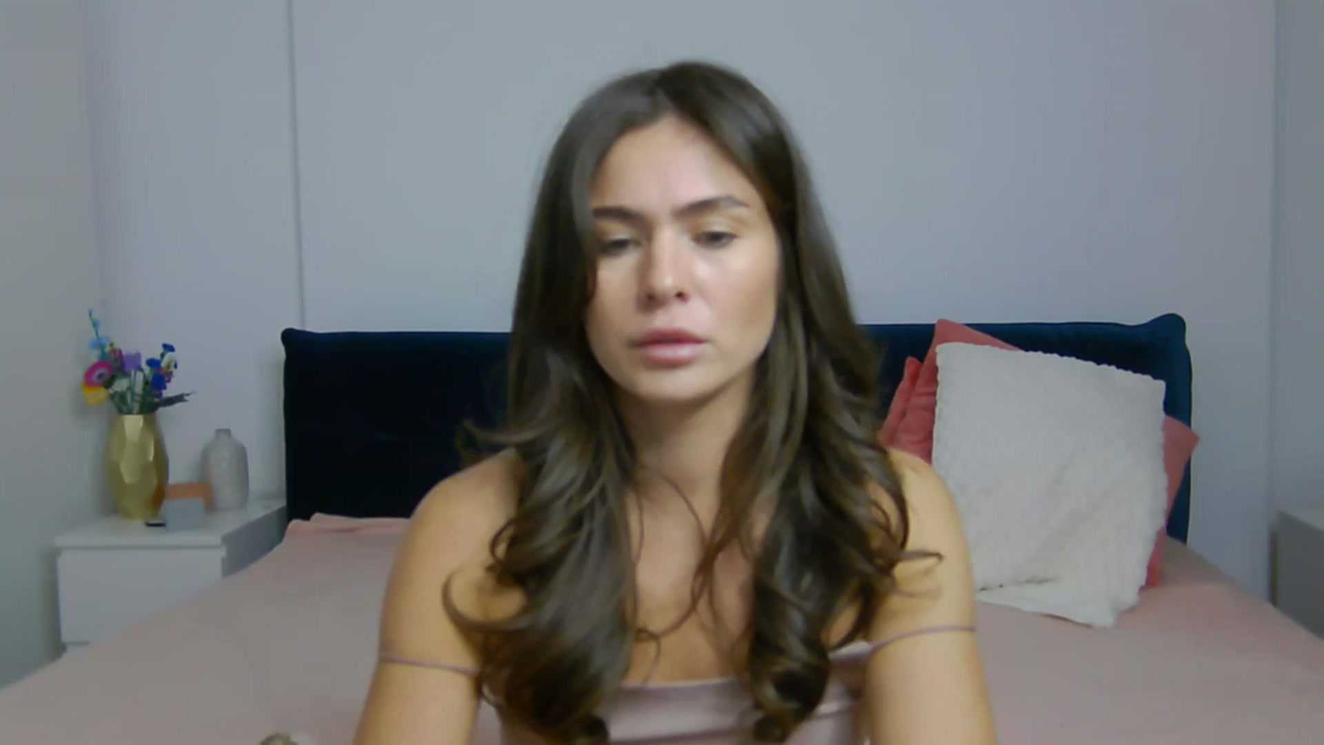 Gallery image thumbnail from NaiaaBee's myfreecams stream on, 09/27/2025, 17:44 image 1 of 20