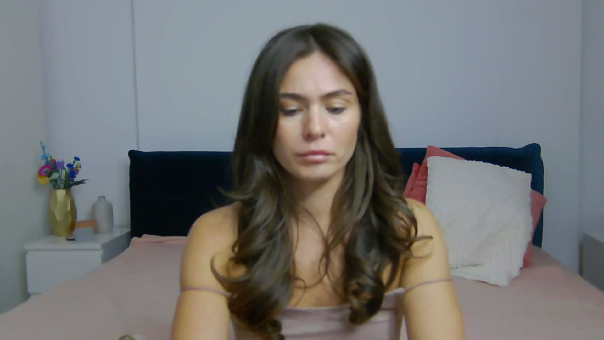 Gallery image thumbnail from NaiaaBee's myfreecams stream on, 09/27/2025, 17:44 image 3 of 20