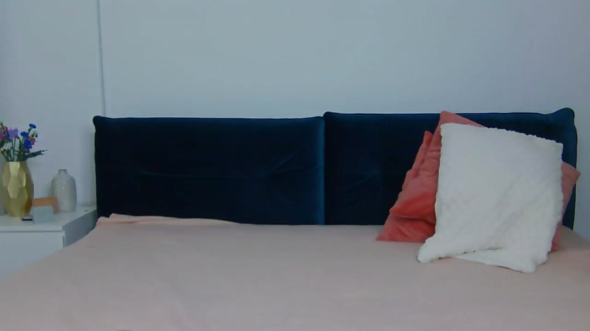 Gallery image thumbnail from NaiaaBee's myfreecams stream on, 09/27/2025, 17:44 image 11 of 20