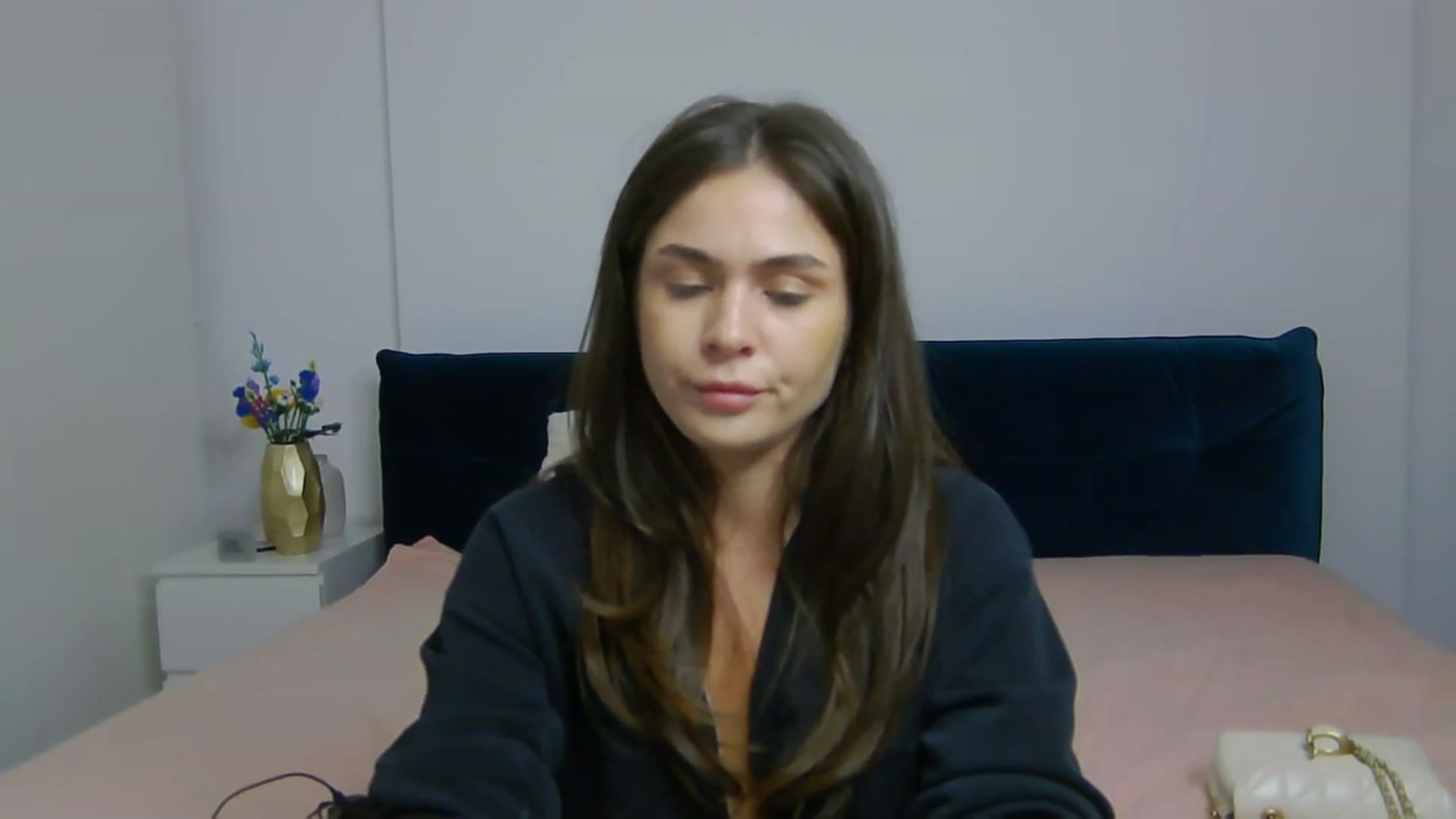 Gallery image thumbnail from NaiaaBee's myfreecams stream on, 09/30/2025, 16:16 image 19 of 20