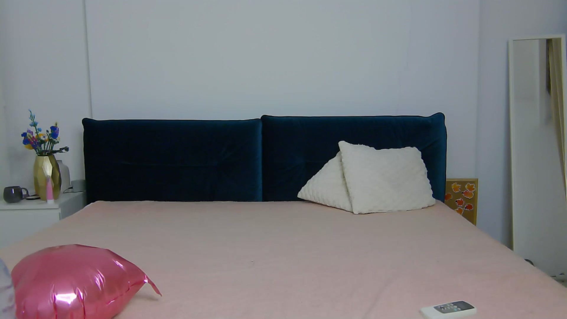 Gallery image thumbnail from NaiaaBee's myfreecams stream on, 10/02/2025, 16:38 image 17 of 20