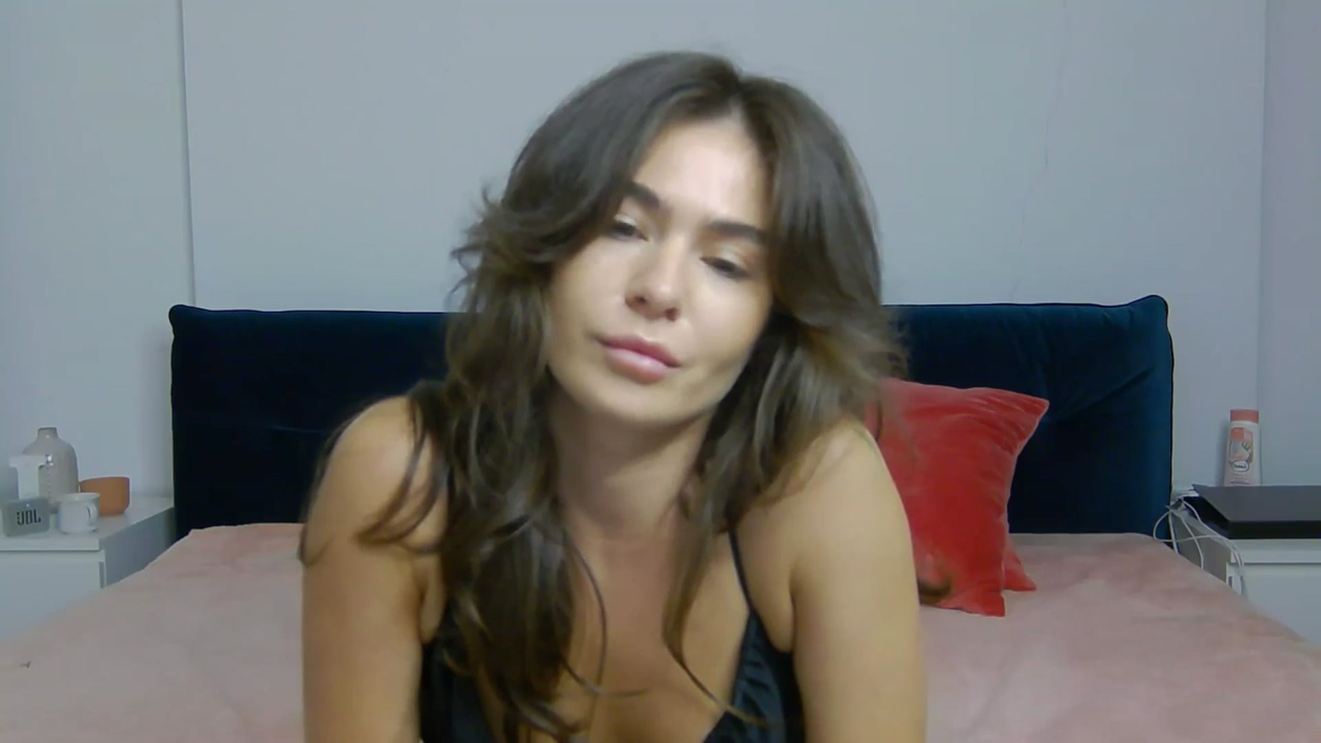 Gallery image thumbnail from NaiaaBee's myfreecams stream on, 10/11/2025, 17:41 image 8 of 20