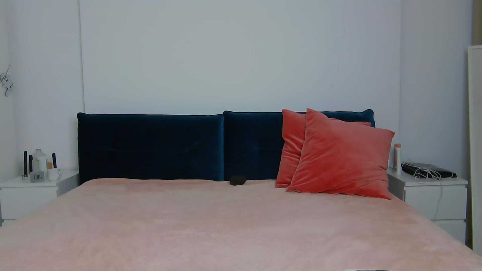 Gallery image thumbnail from NaiaaBee's myfreecams stream on, 10/13/2025, 17:50 image 8 of 20