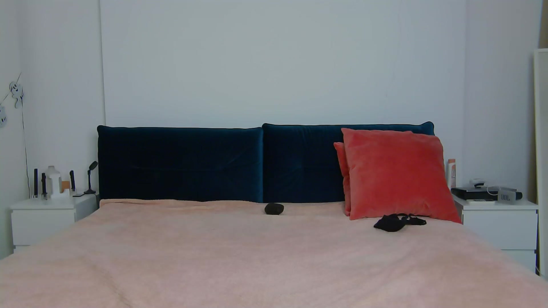 Gallery image thumbnail from NaiaaBee's myfreecams stream on, 10/15/2025, 15:56 image 6 of 20