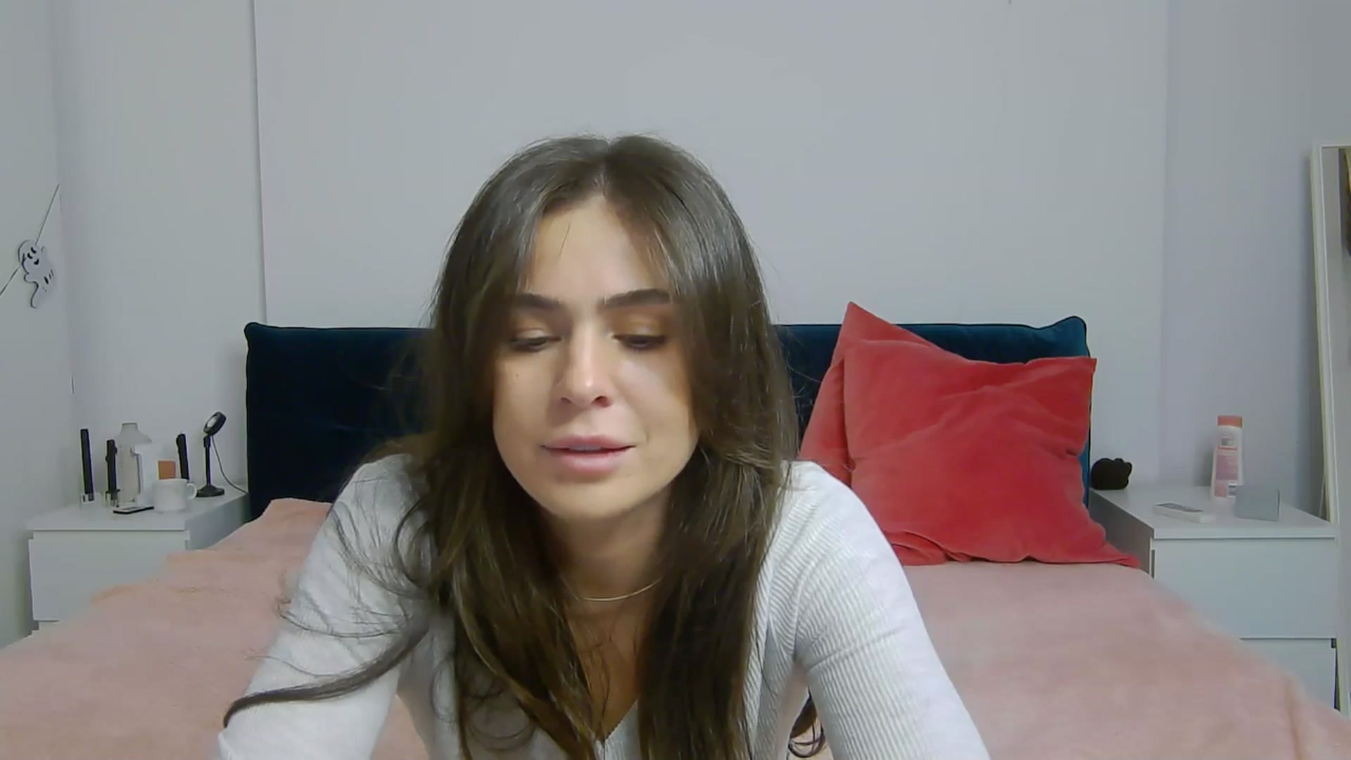 Gallery image thumbnail from NaiaaBee's myfreecams stream on, 10/23/2025, 16:53 image 4 of 20