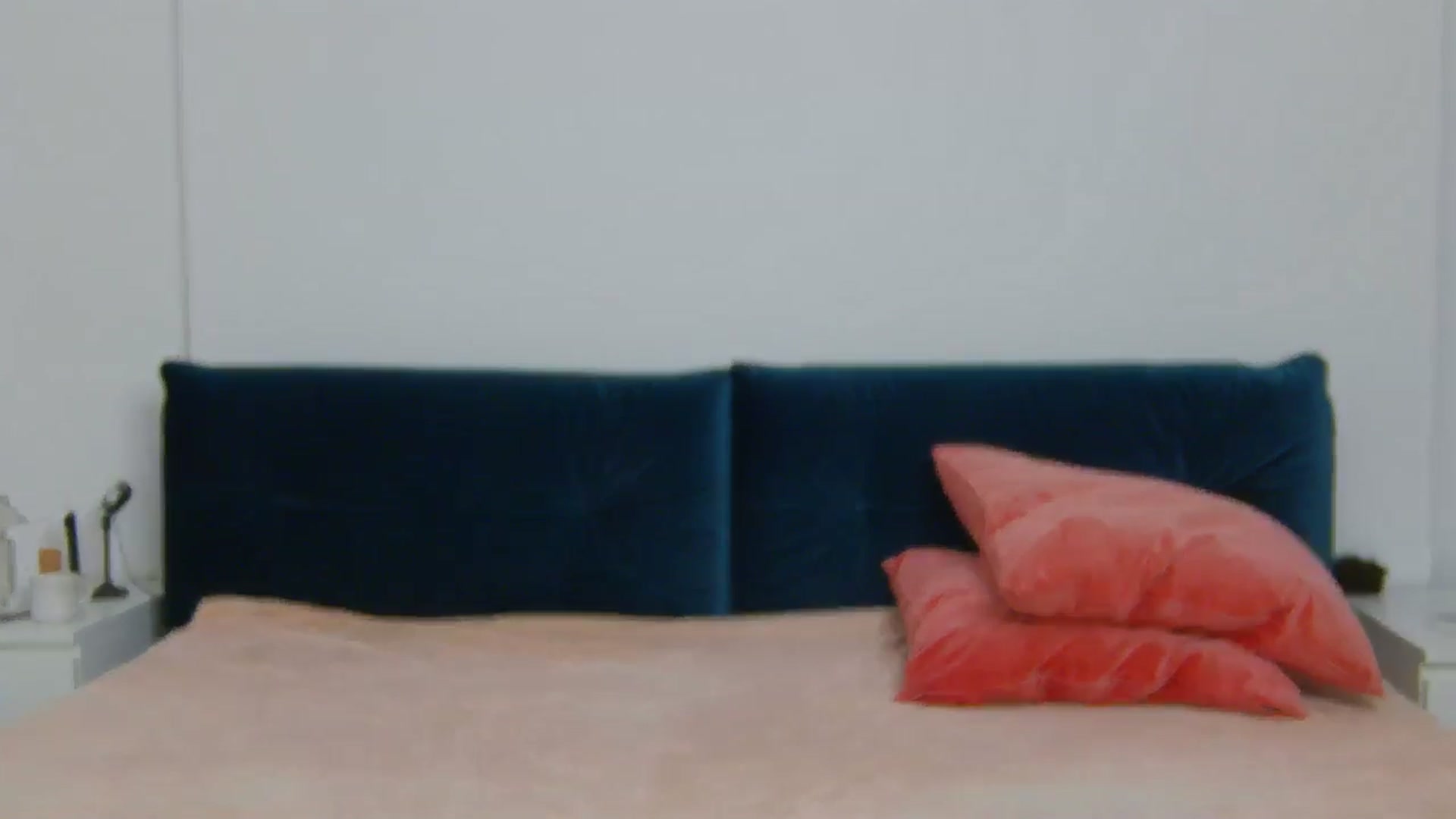 Gallery image thumbnail from NaiaaBee's myfreecams stream on, 10/23/2025, 16:53 image 20 of 20