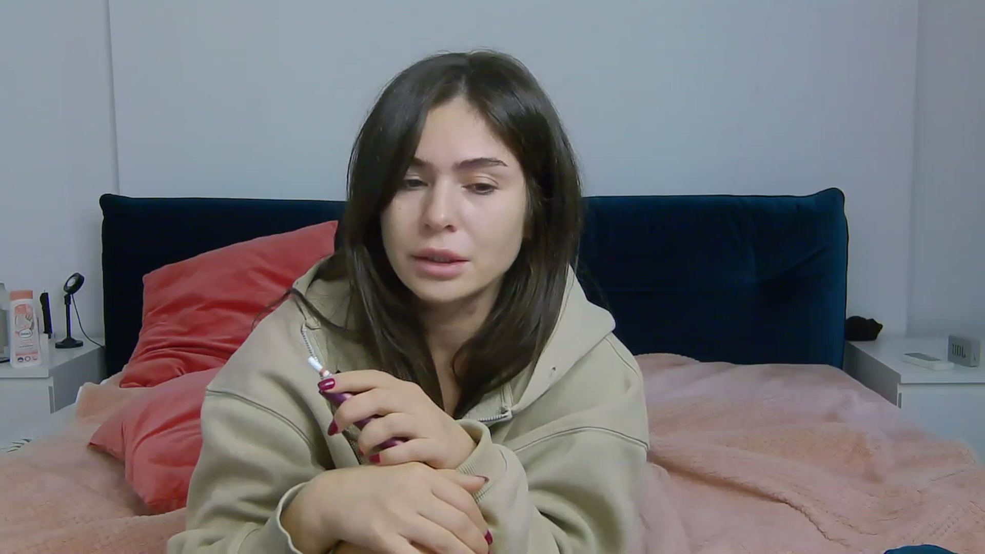 Gallery image thumbnail from NaiaaBee's myfreecams stream on, 10/24/2025, 07:12 image 17 of 20