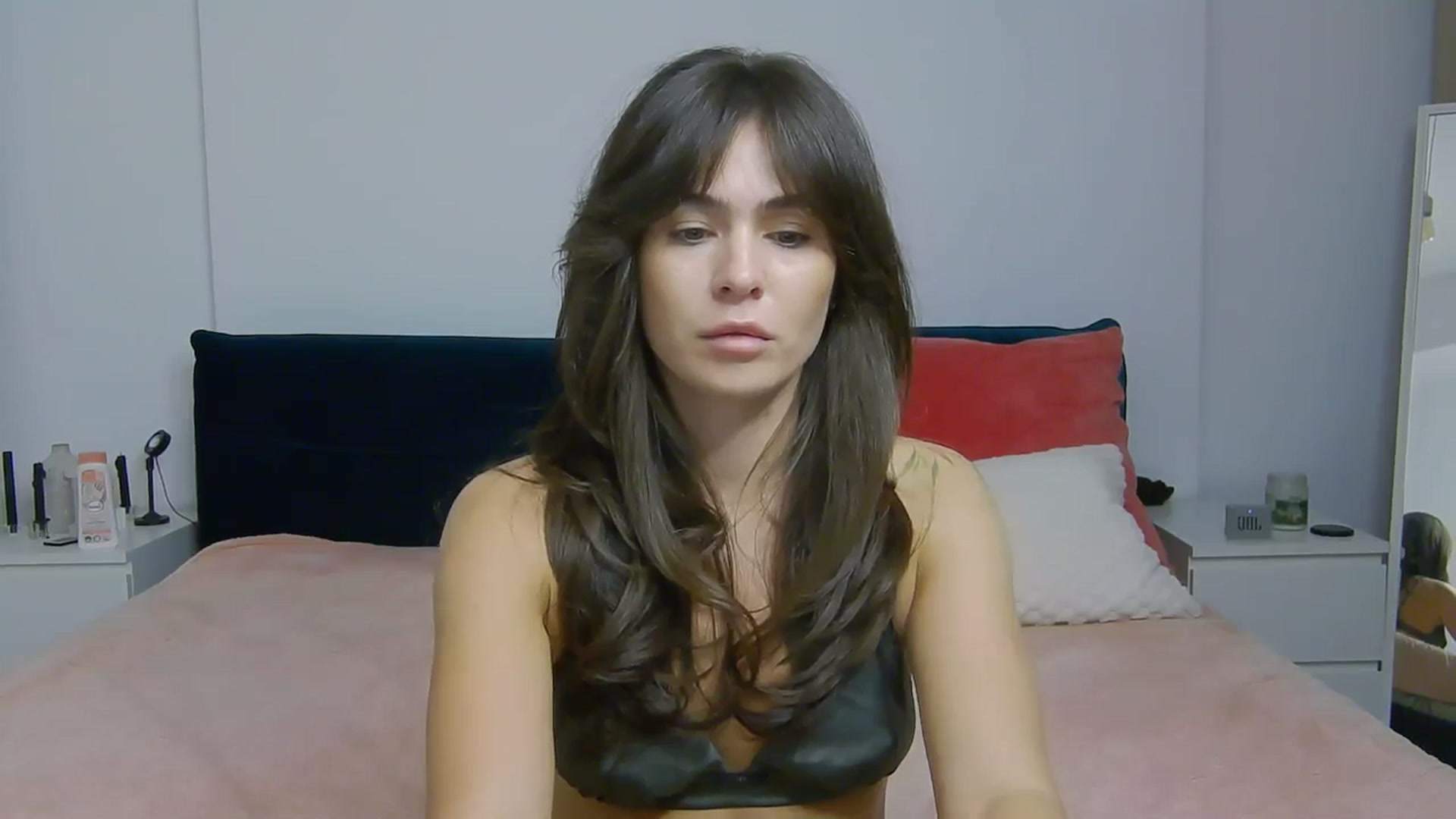 Gallery image thumbnail from NaiaaBee's myfreecams stream on, 10/30/2025, 18:12 image 10 of 20