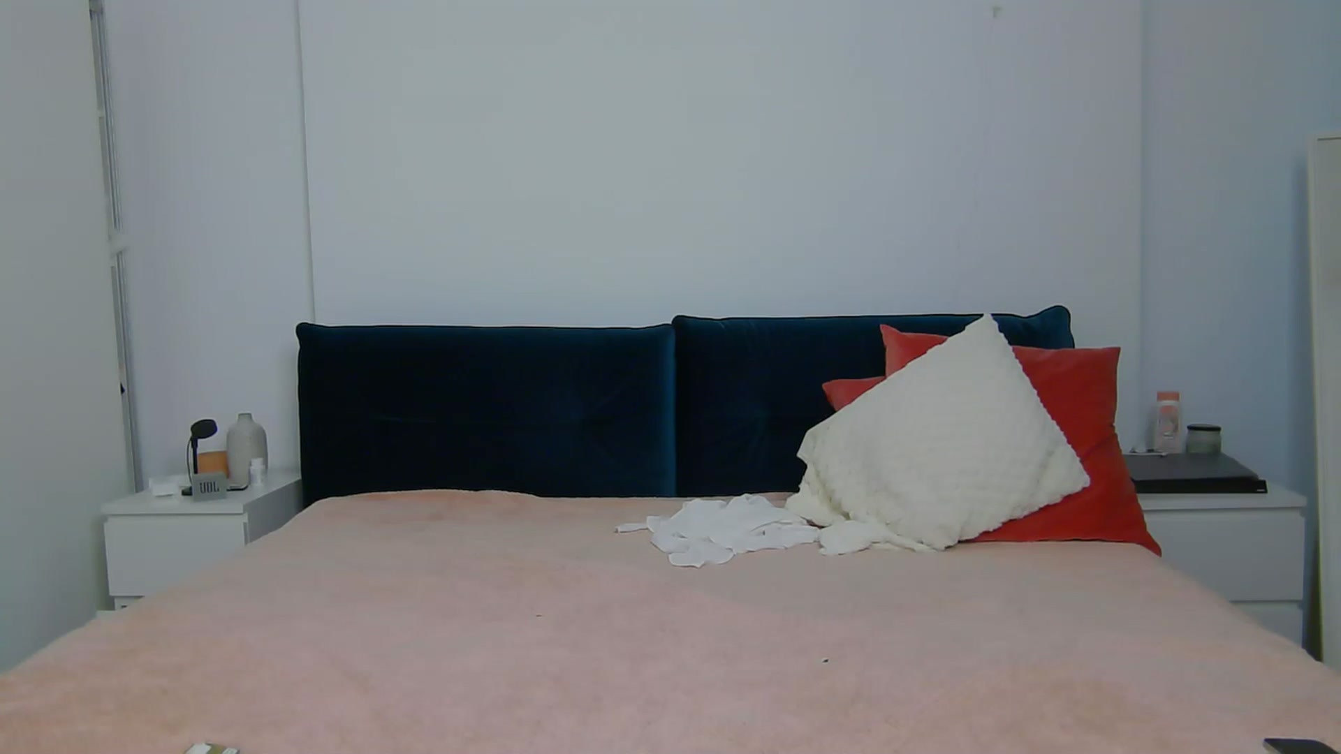 Gallery image thumbnail from NaiaaBee's myfreecams stream on, 11/06/2025, 15:43 image 1 of 20